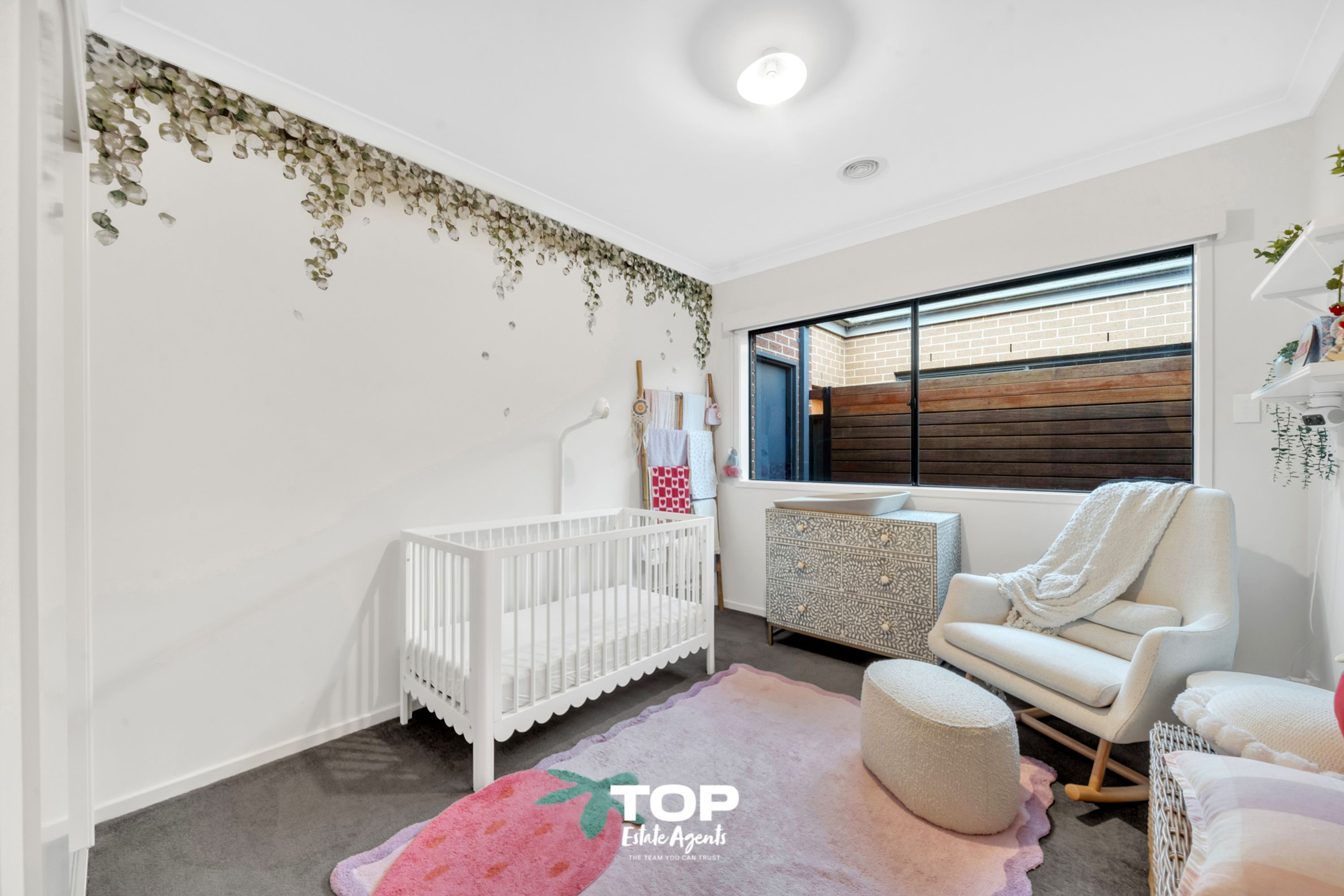 20 Marblelight Way, Clyde North - Thumbnail 8