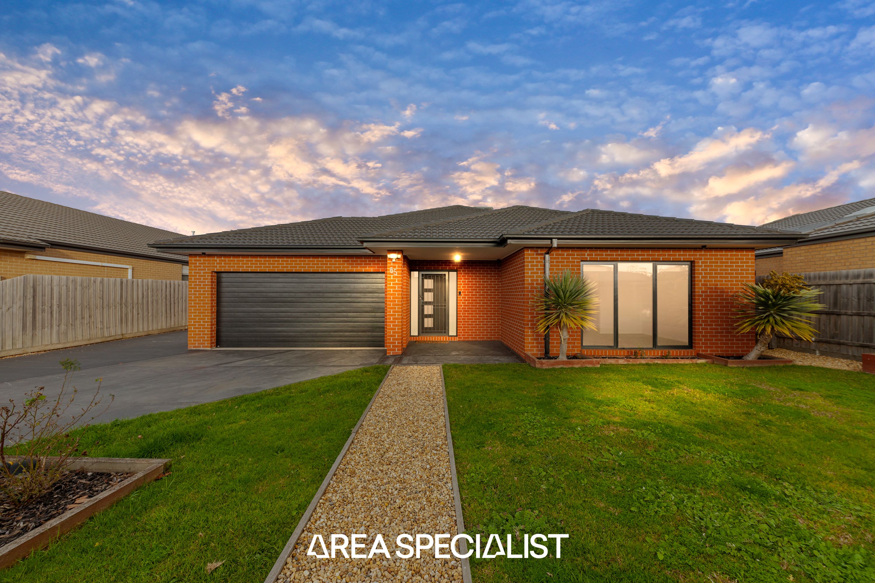 65 Diamond Drive, Koo Wee Rup - Thumbnail 2