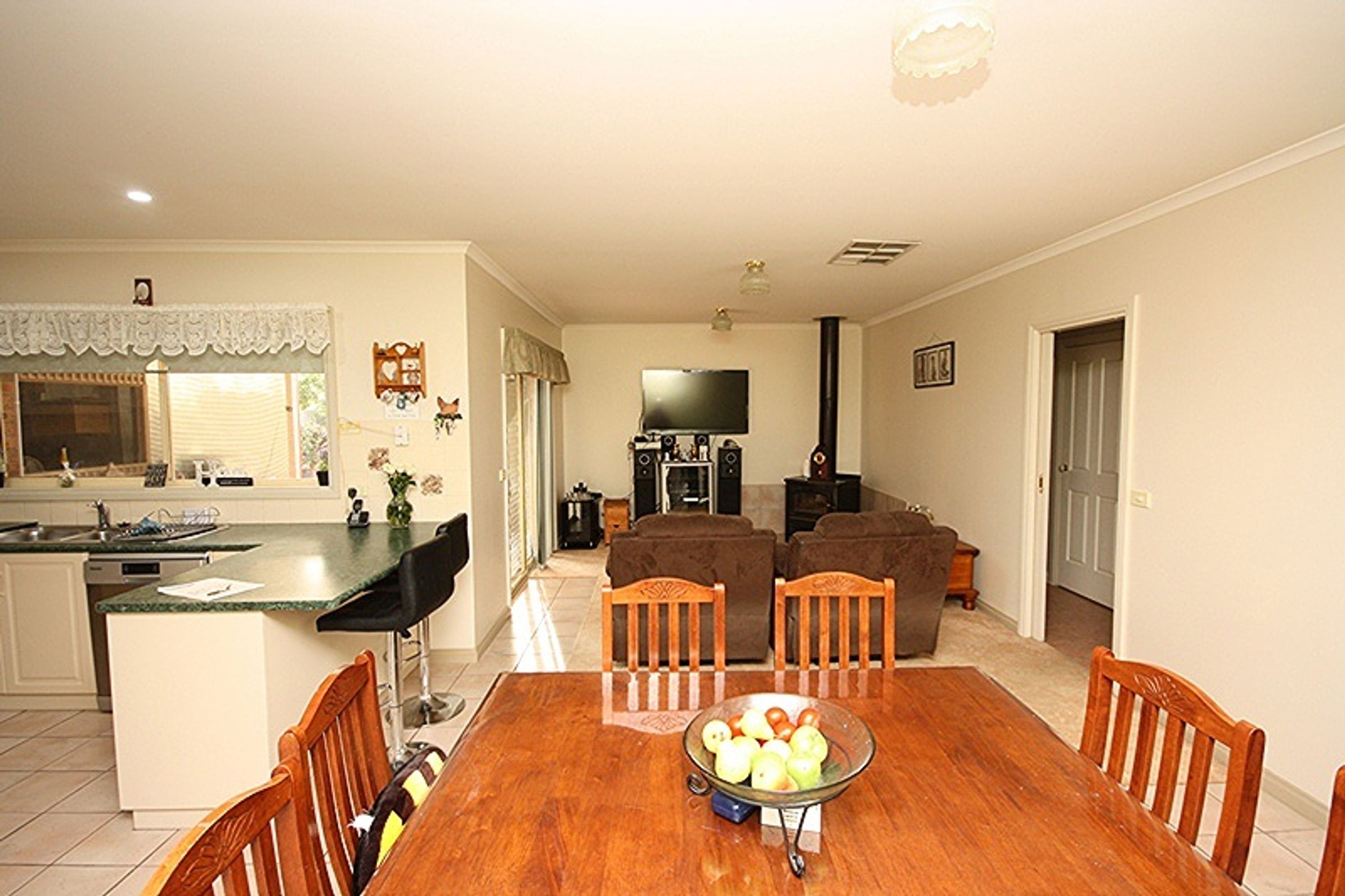 25 De Castella Drive, Horsham VIC 3400, Horsham - Thumbnail 2