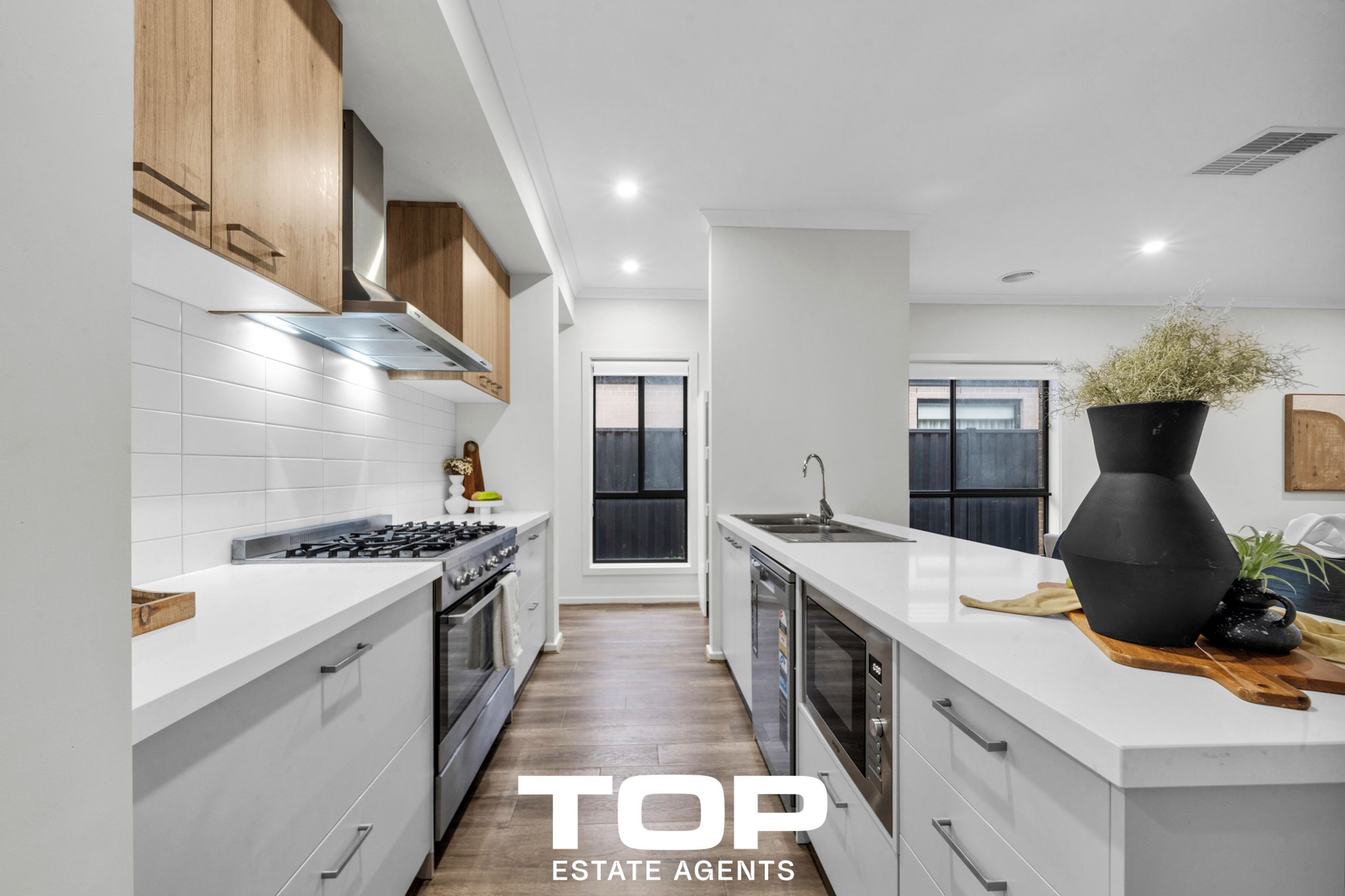 44 Thicket Loop, Clyde North - Thumbnail 8