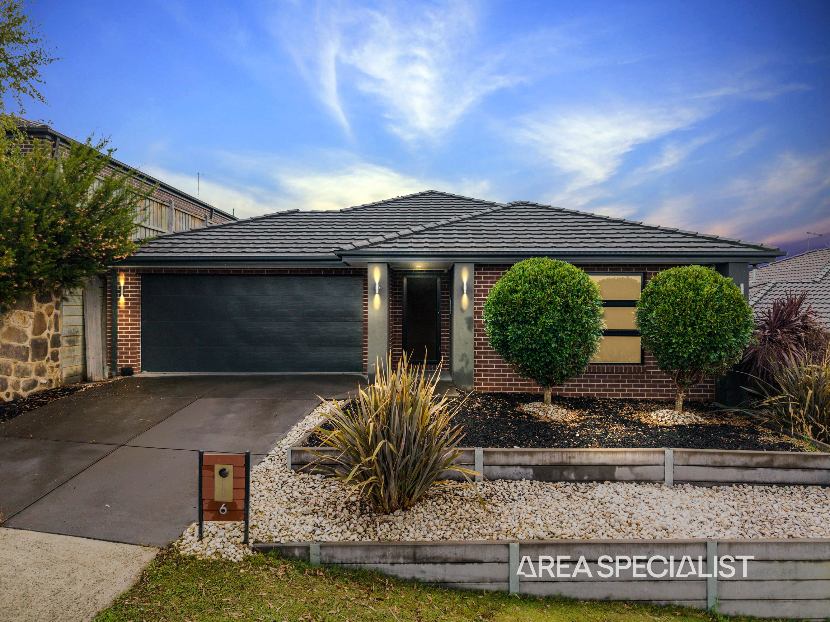 6 Sunset Crescent, Pakenham - Thumbnail 2