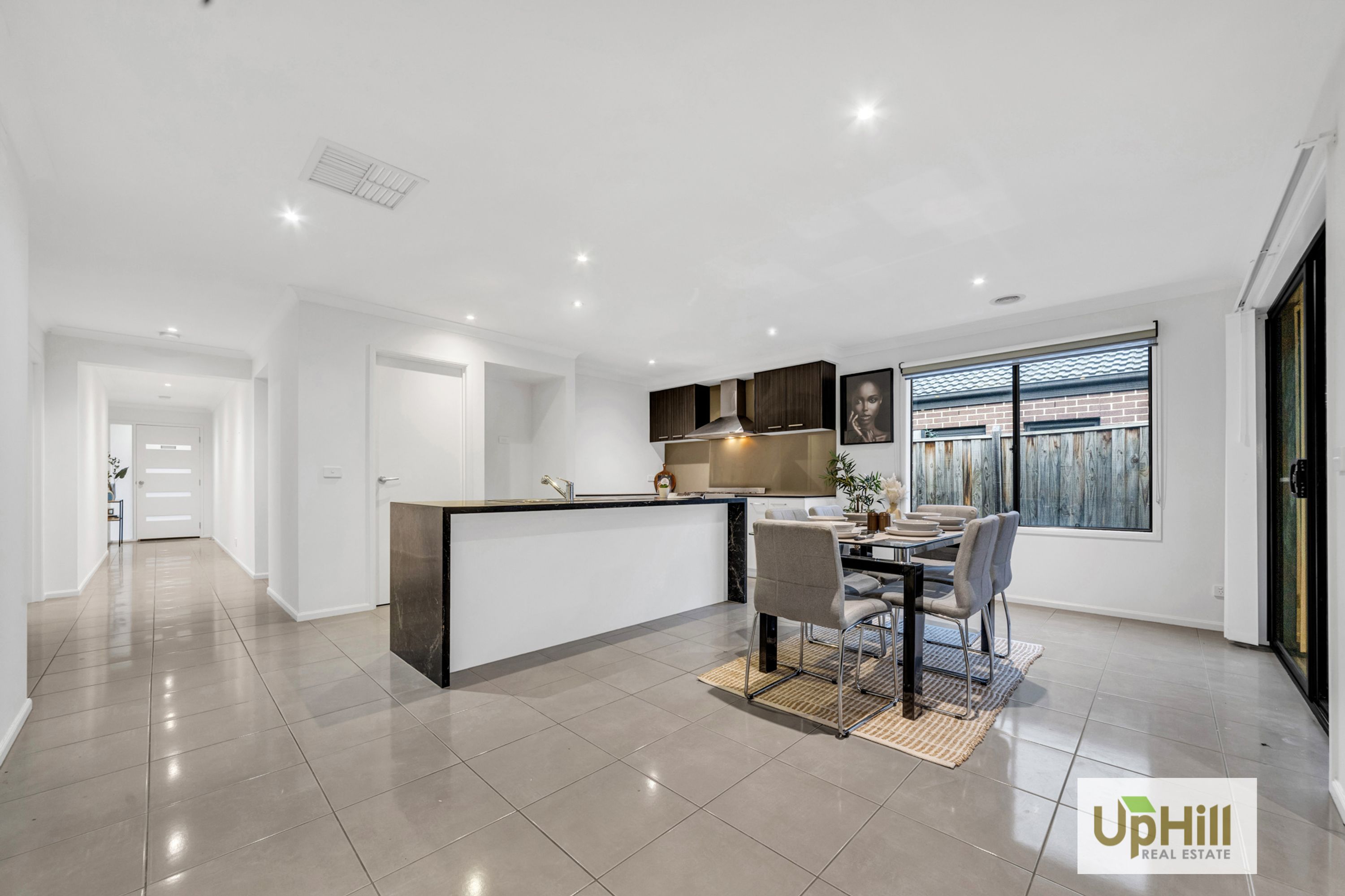 37 Mernoo Avenue, Clyde North - Thumbnail 5