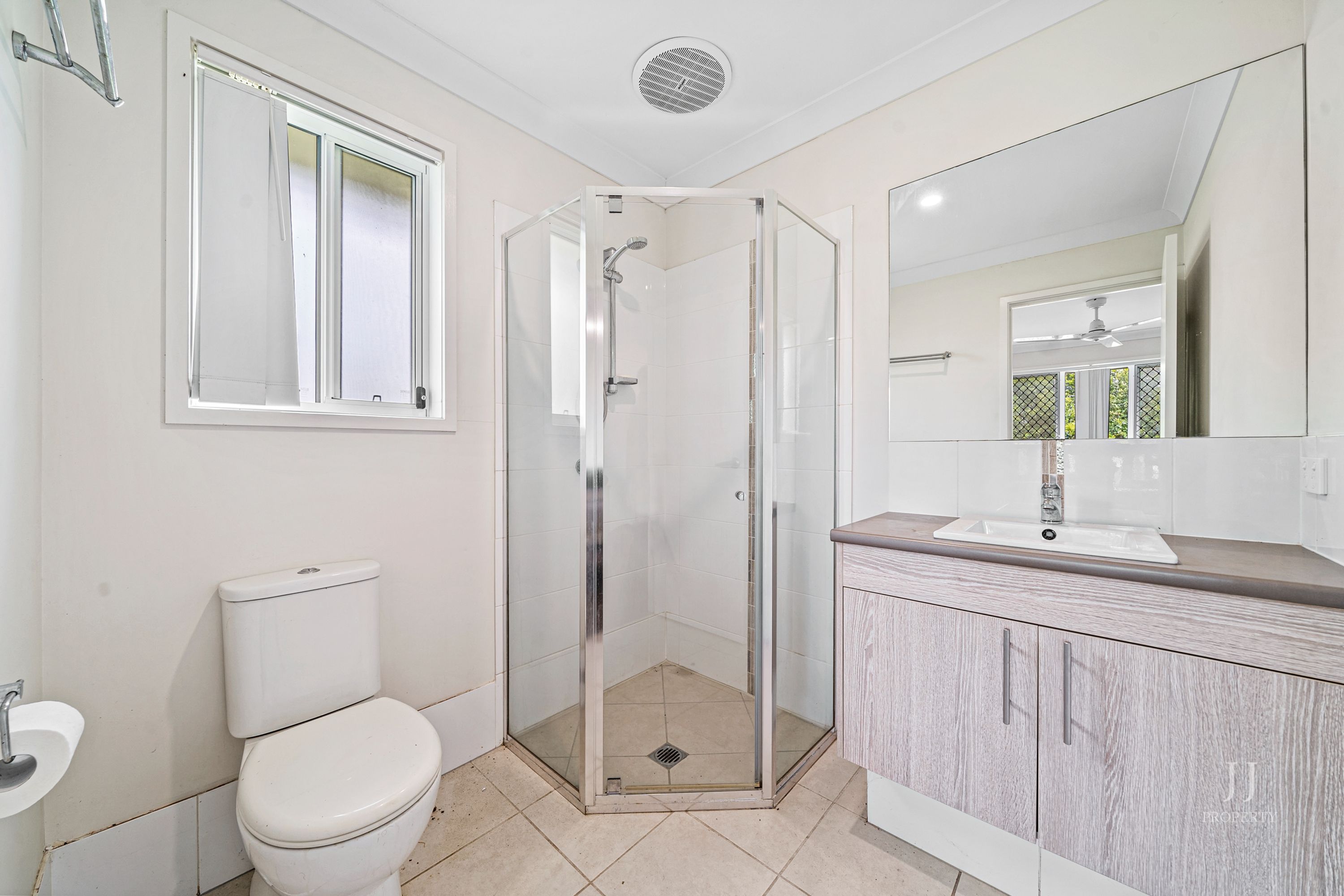 108 Waterfront Drive, Karalee - Thumbnail 8