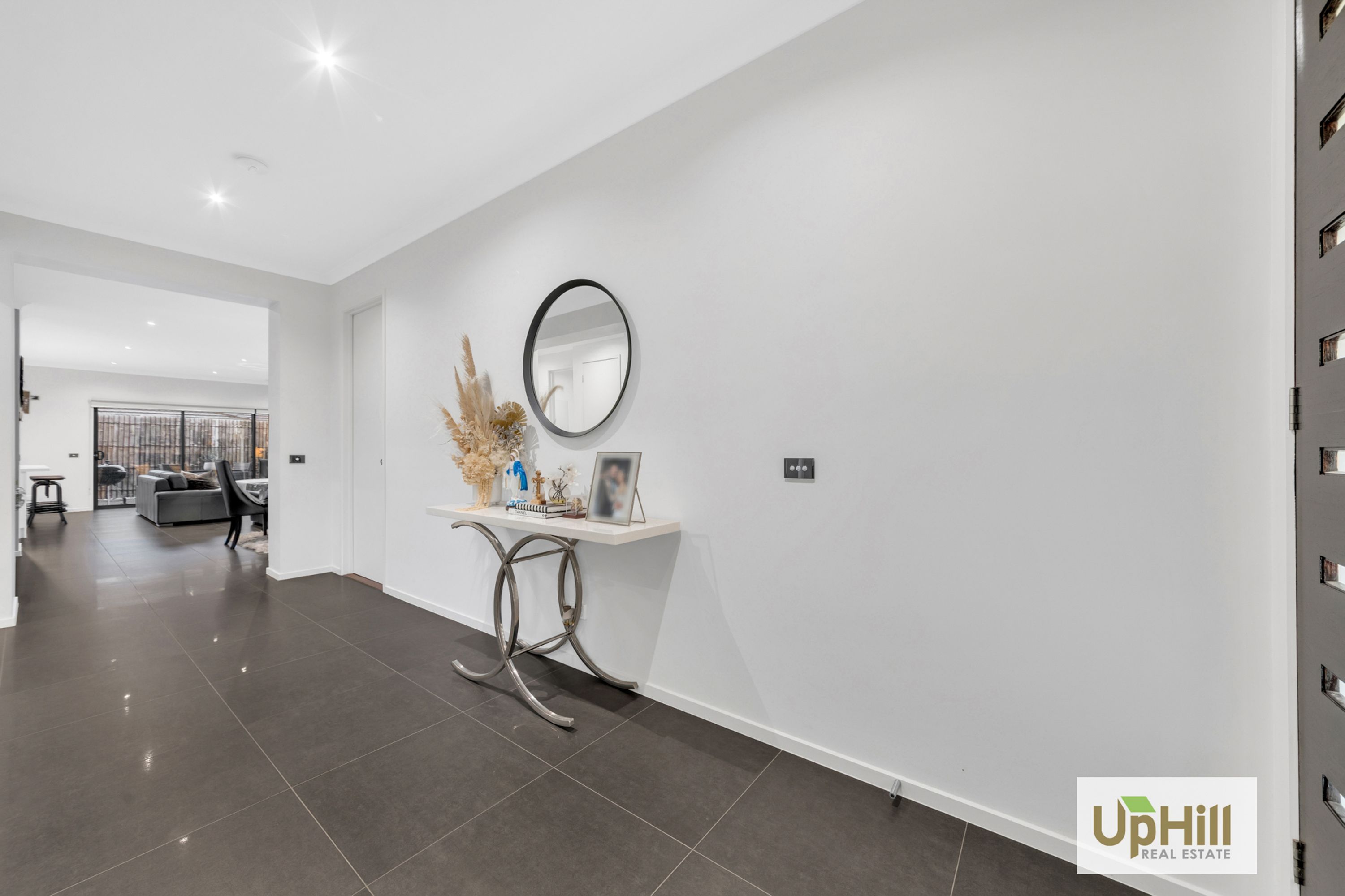 26 Greenslate Street, Clyde North - Thumbnail 6