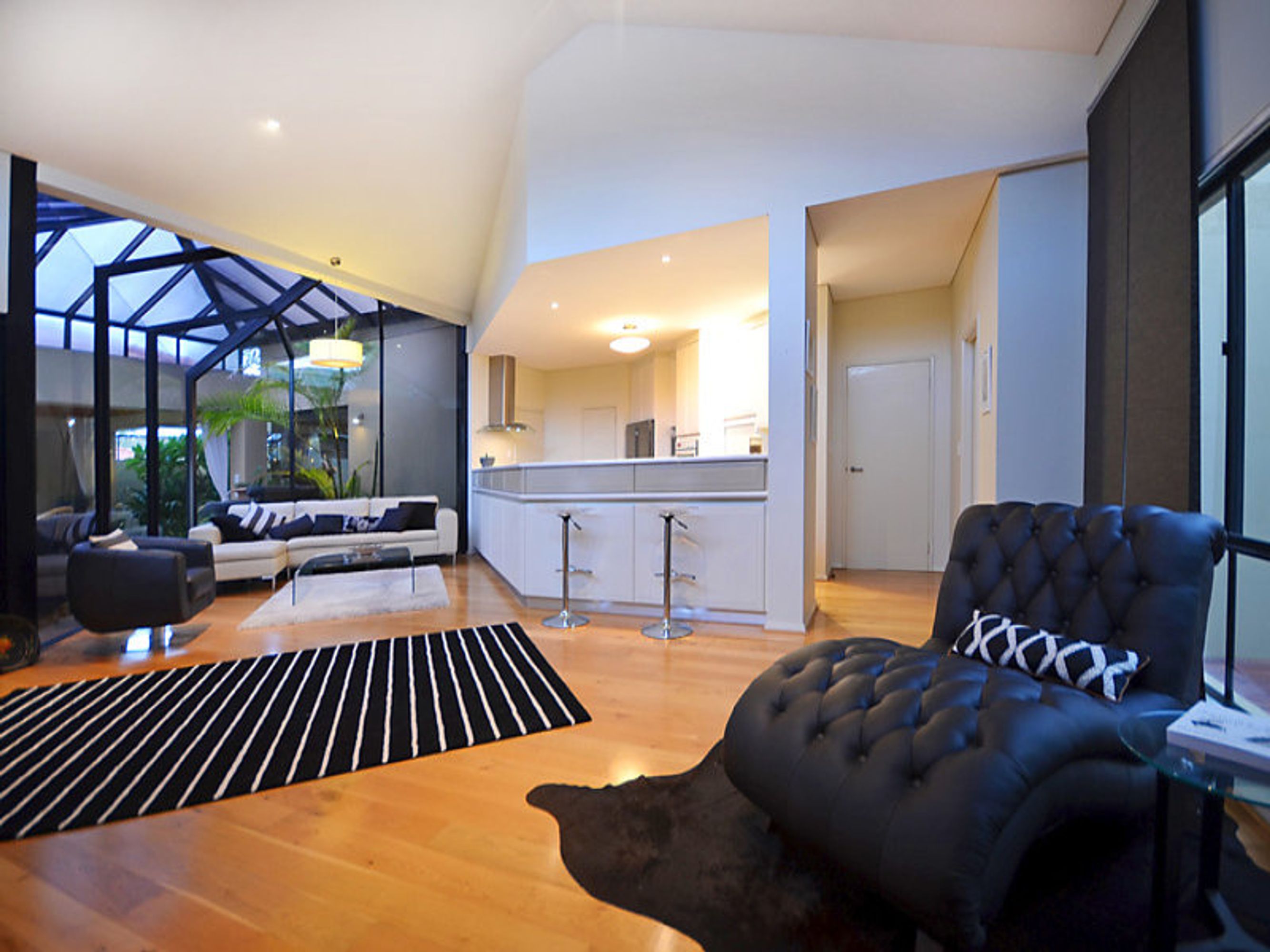5 Maple Mews, Duncraig - Thumbnail 8