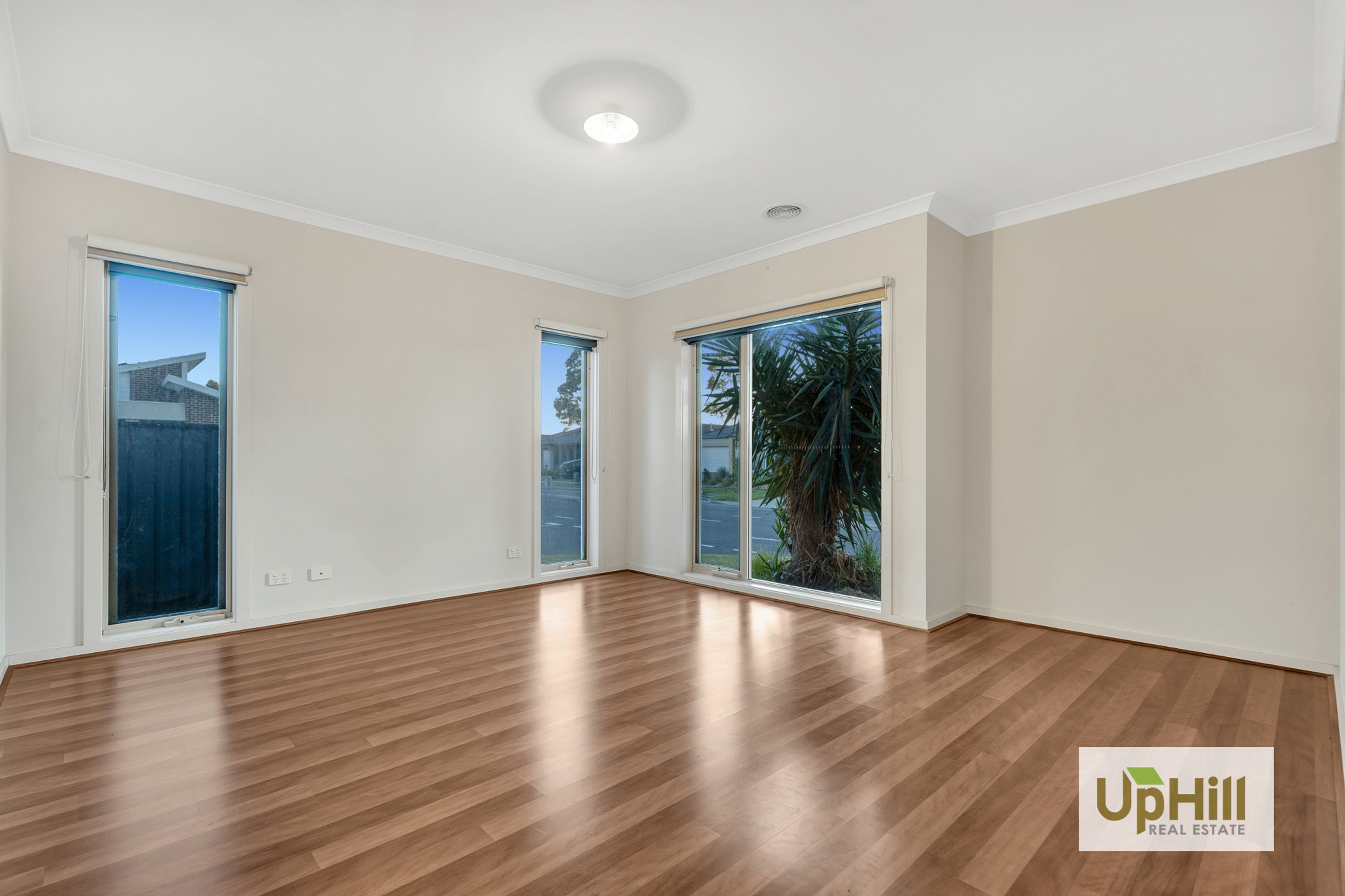 110 Selandra Boulevard, Clyde North - Thumbnail 3
