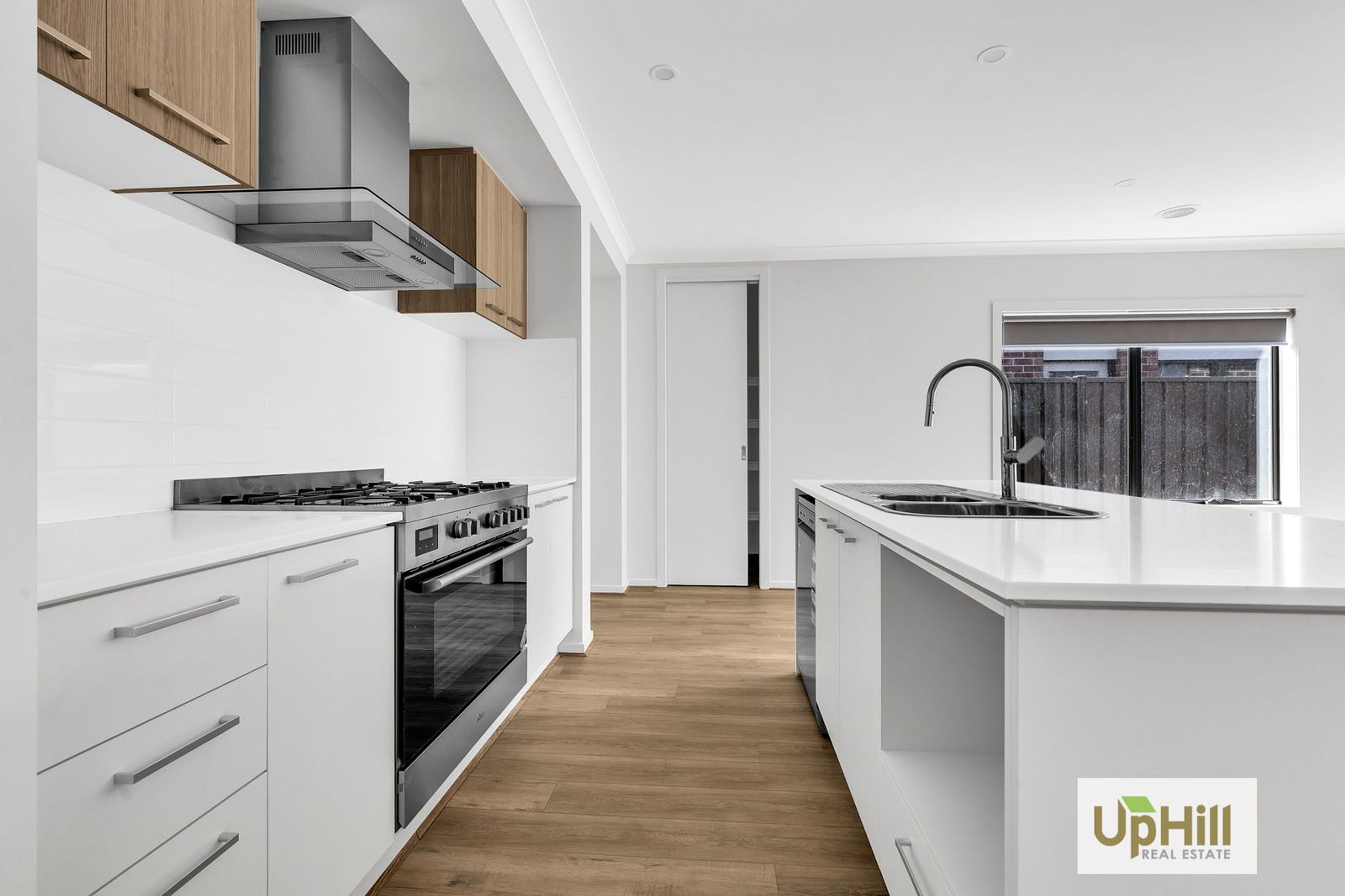 18 Todra Cres, Clyde - Thumbnail 3
