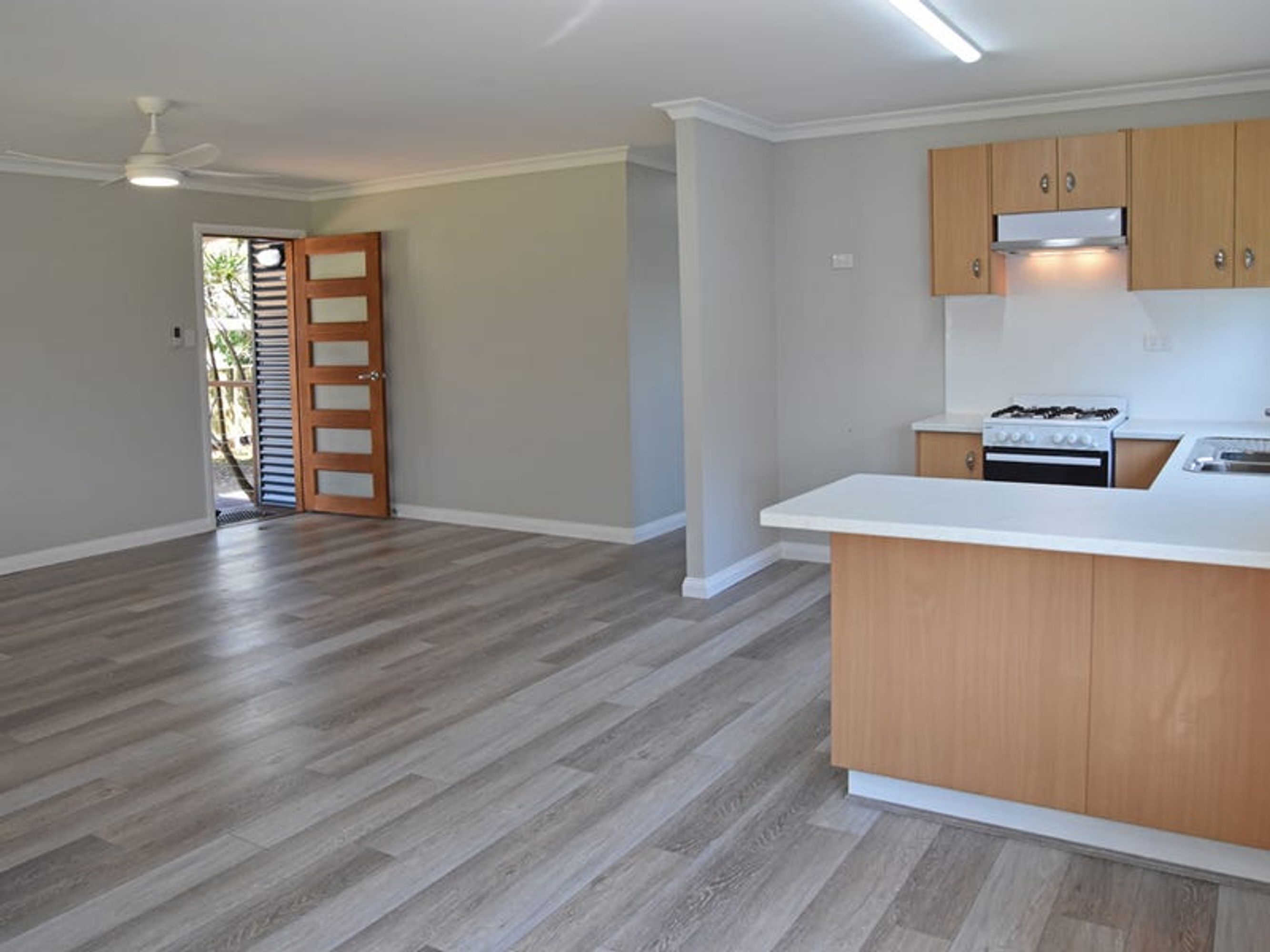 14 Neill Street, Lawrence - Thumbnail 7
