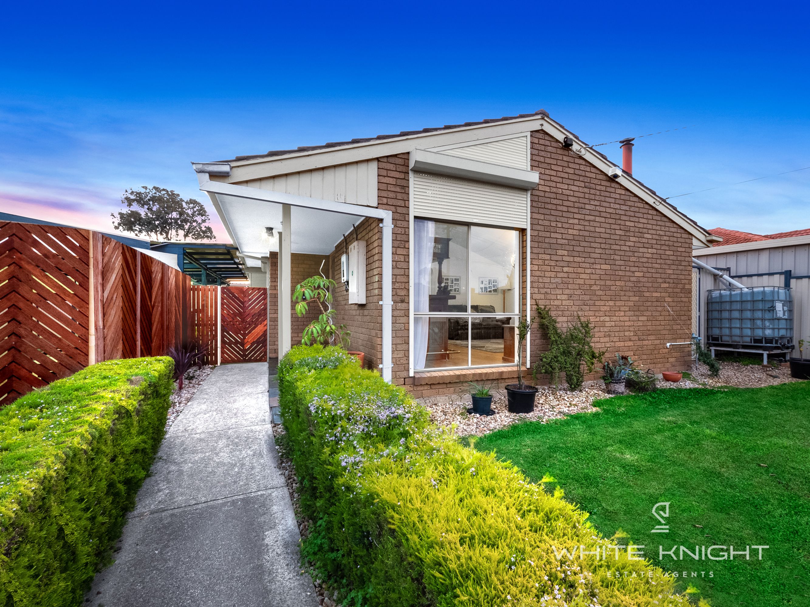 28 Unicorn Way, Kings Park VIC 3021, Kings Park - Thumbnail 2