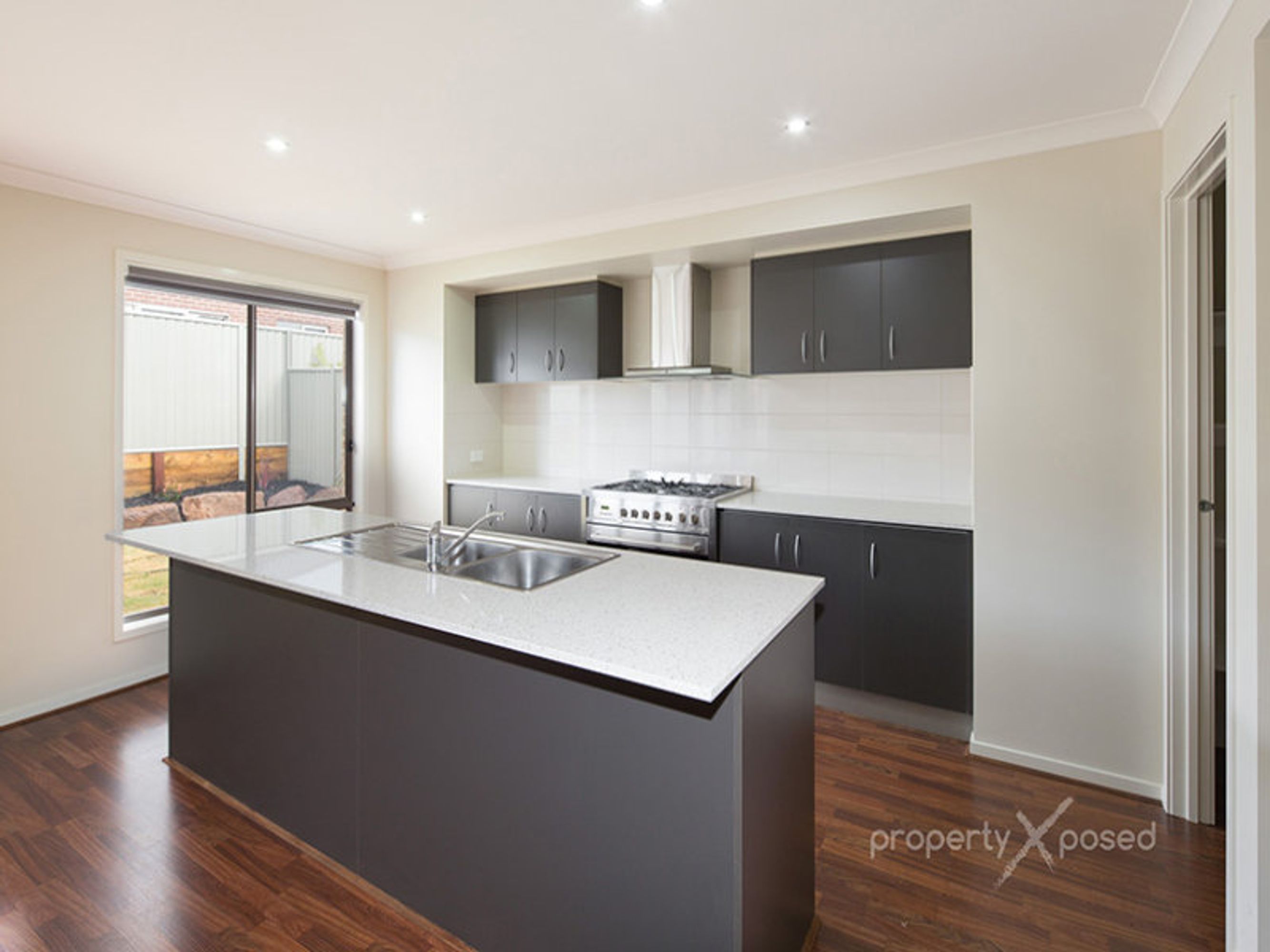 8 Wattlewood Place, Carrum Downs - Thumbnail 3