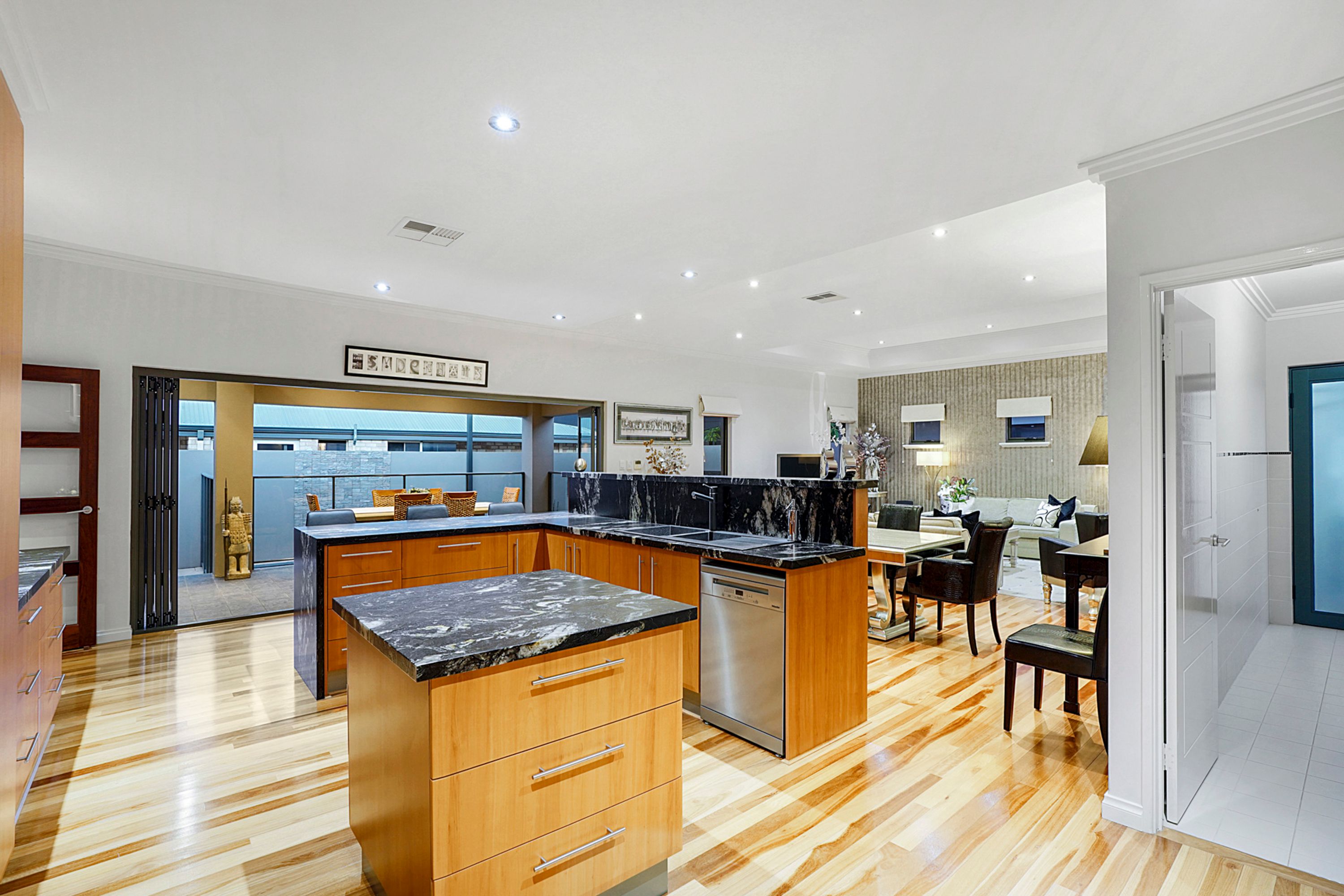 24 Caraway Gate, Stirling - Thumbnail 7