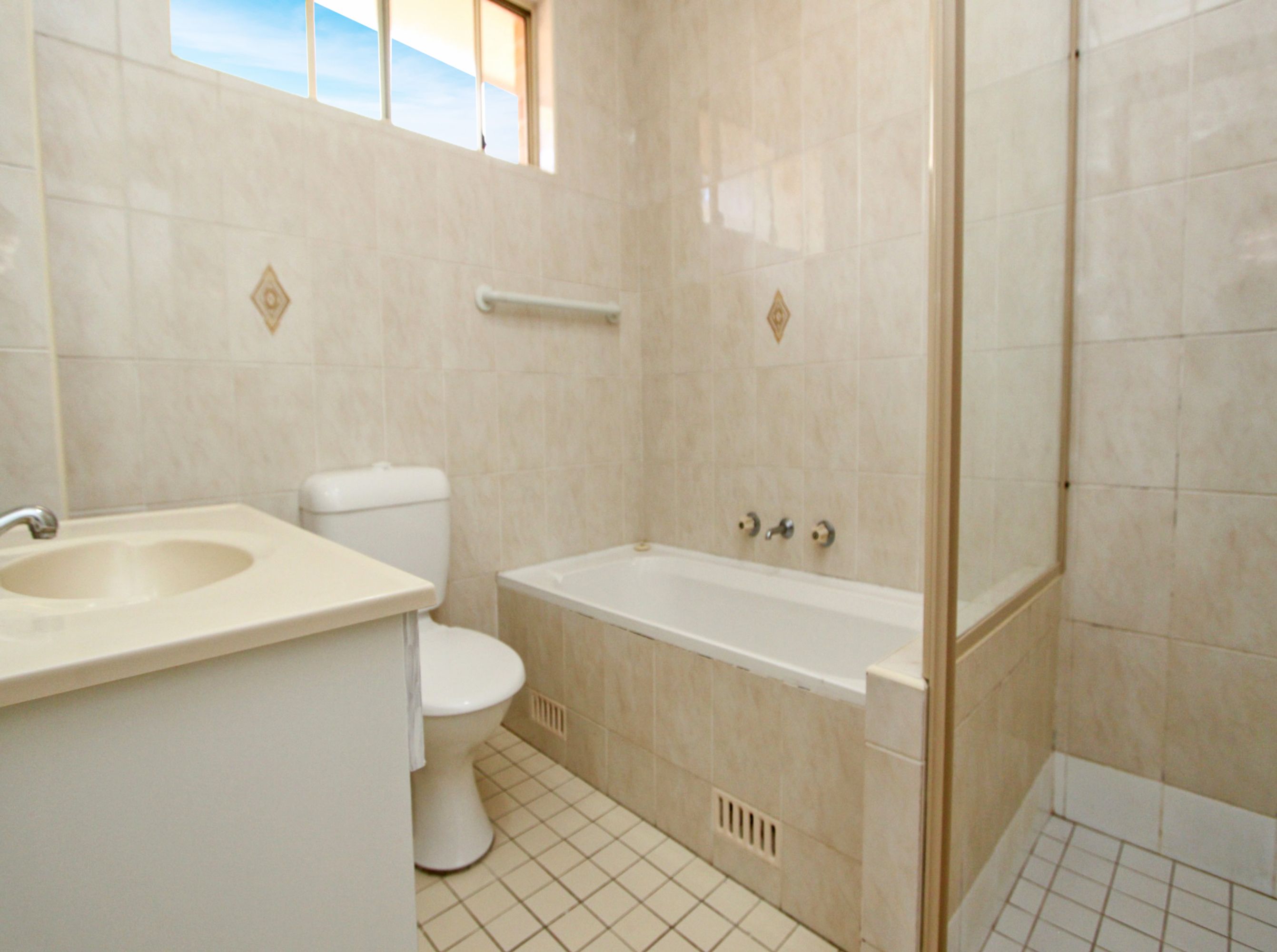 9/41 Hampton Court Road, Carlton, Carlton - Thumbnail 5