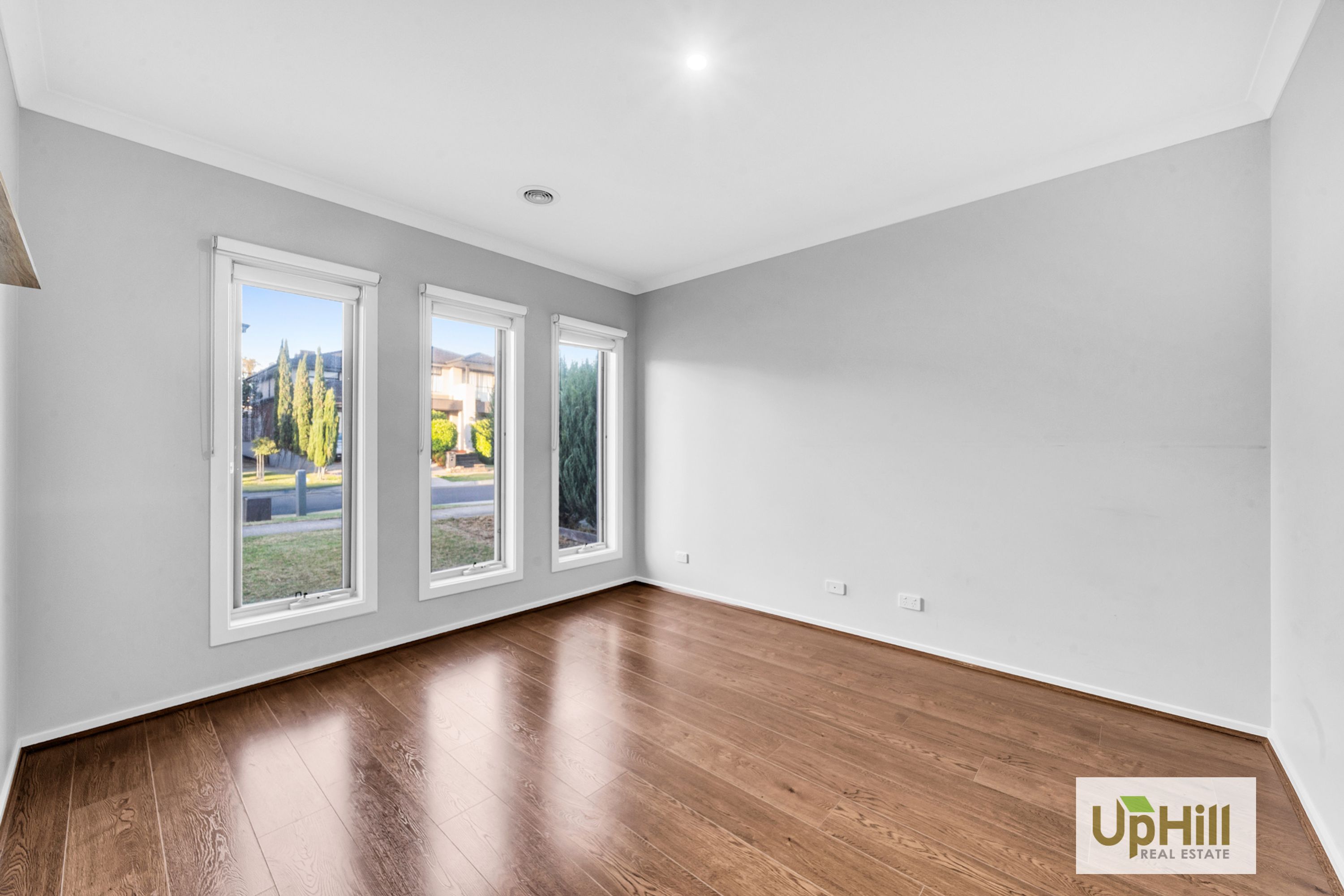 27 Lucinda Lane, Cranbourne North - Thumbnail 4