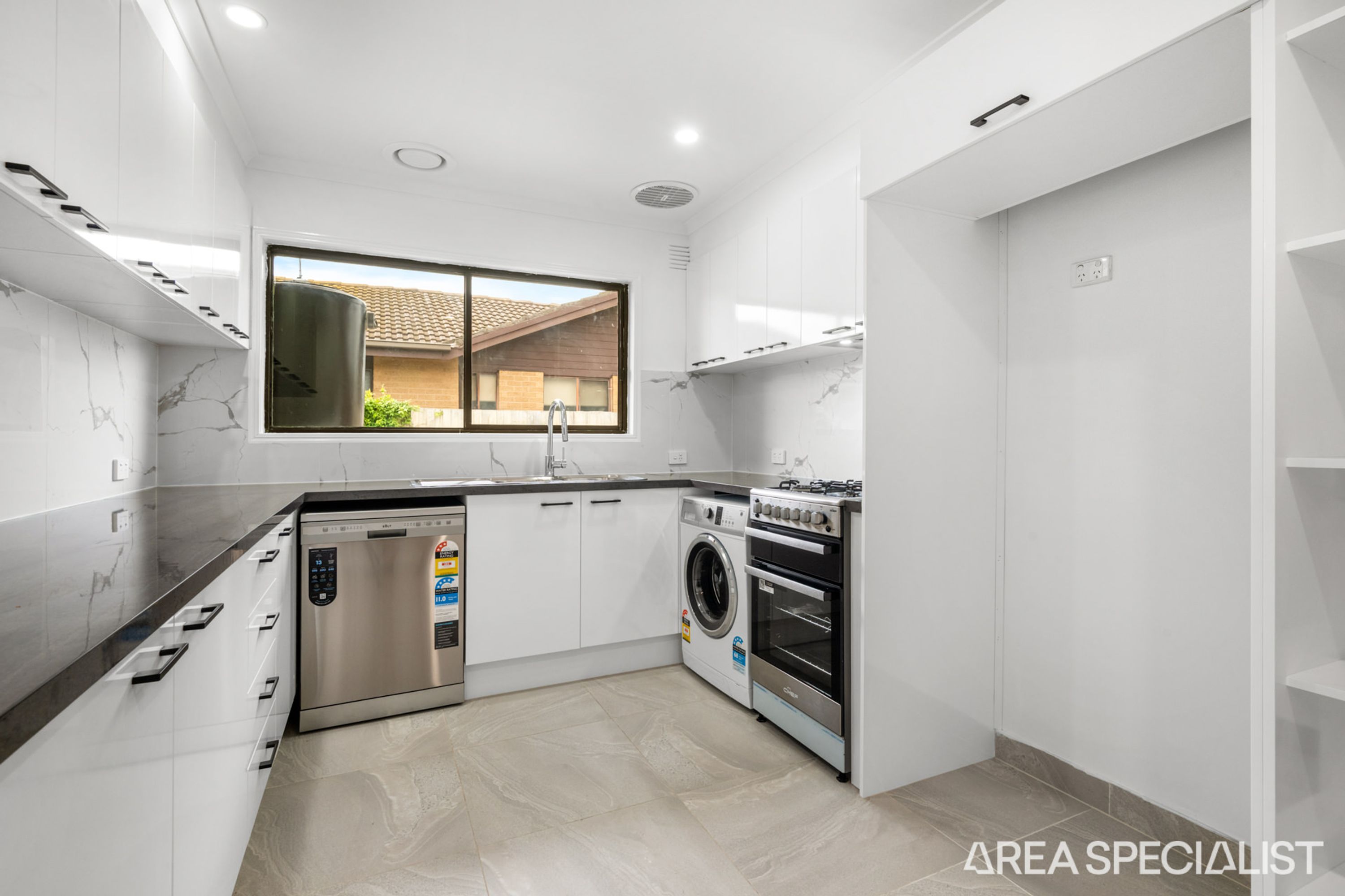 11 Horne Square, Corio VIC 3214, Corio - Thumbnail 2