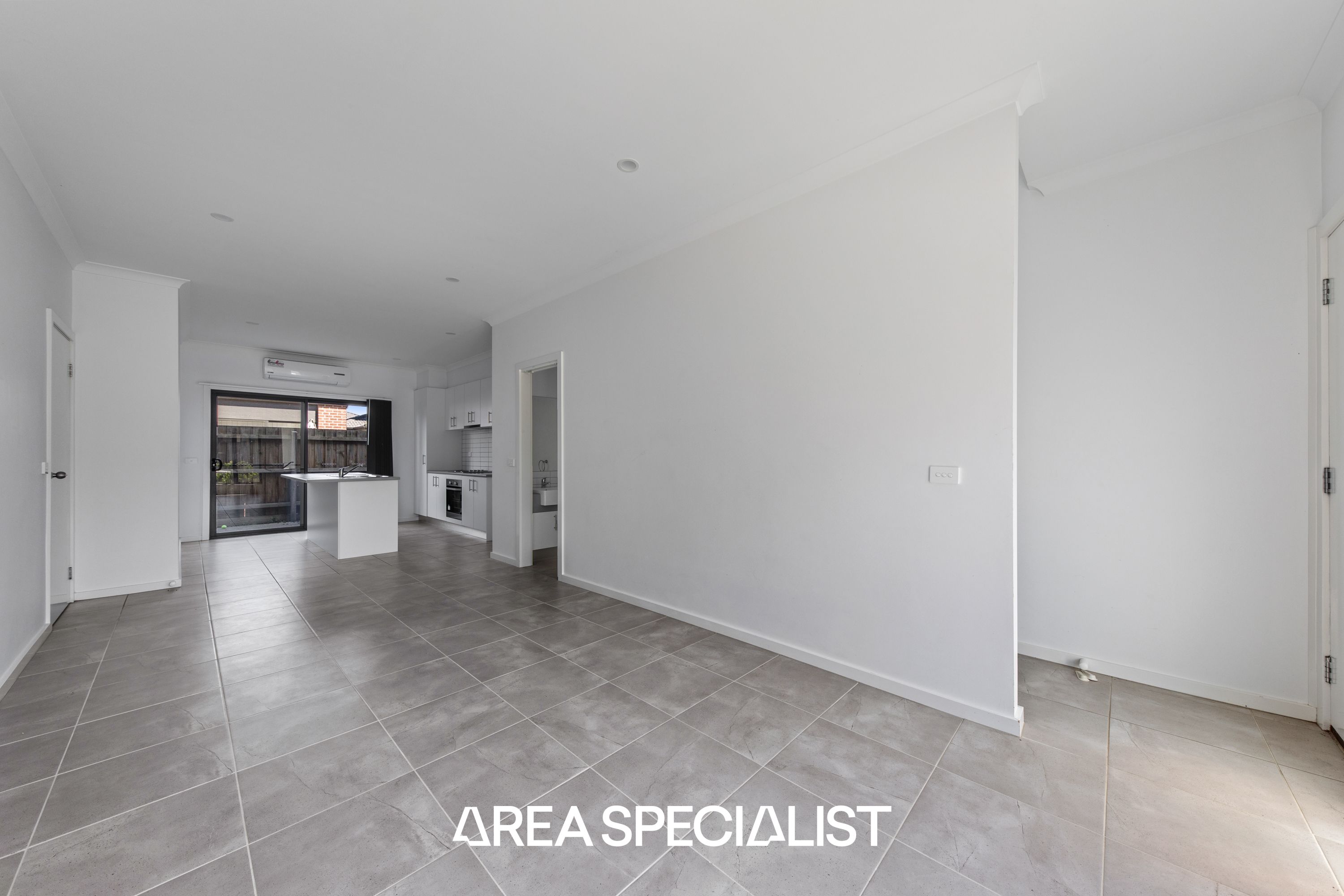 3 Cassius Circuit, Cranbourne North - Thumbnail 5