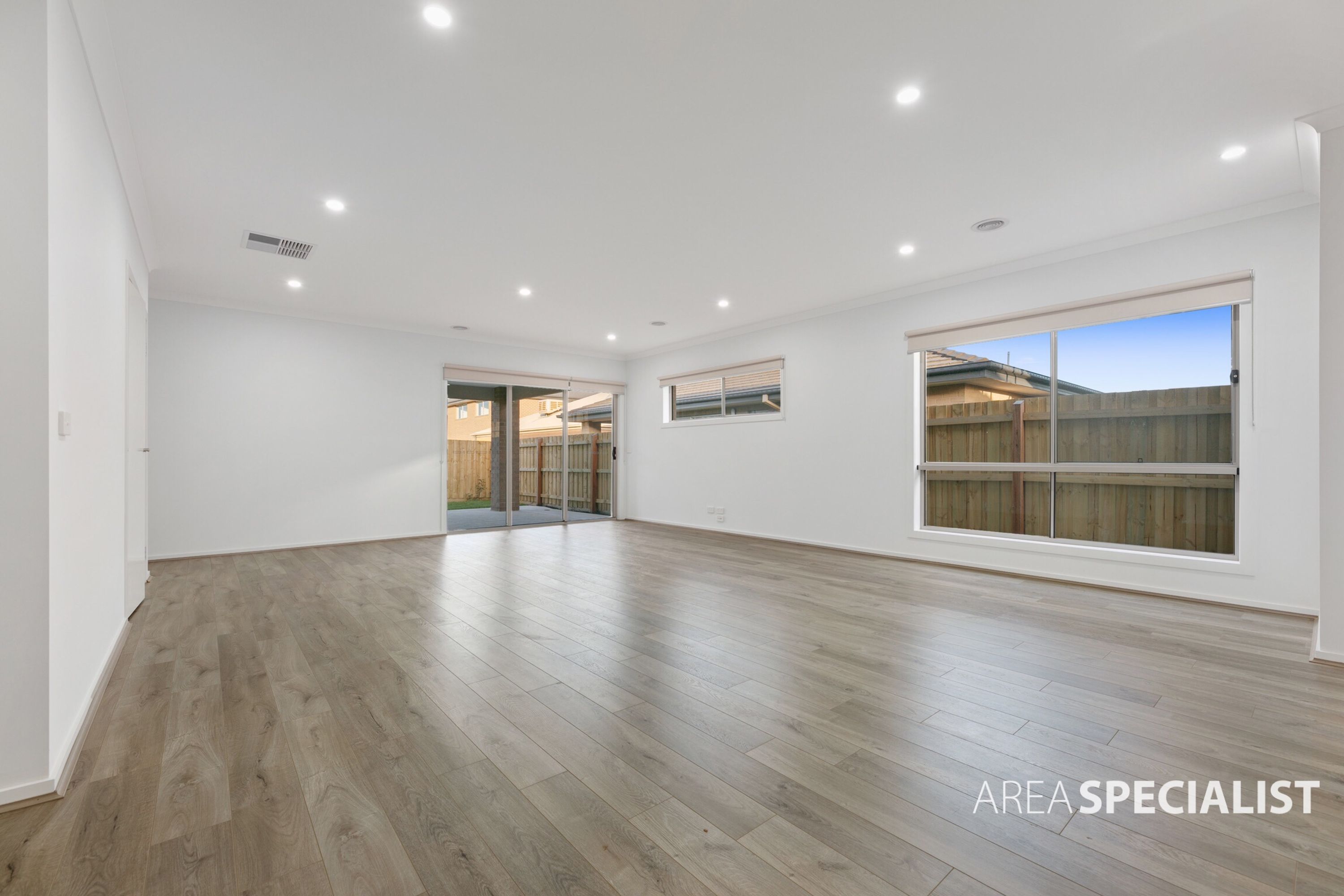 11 Greenway Road, Aintree VIC 3336, Aintree - Thumbnail 5