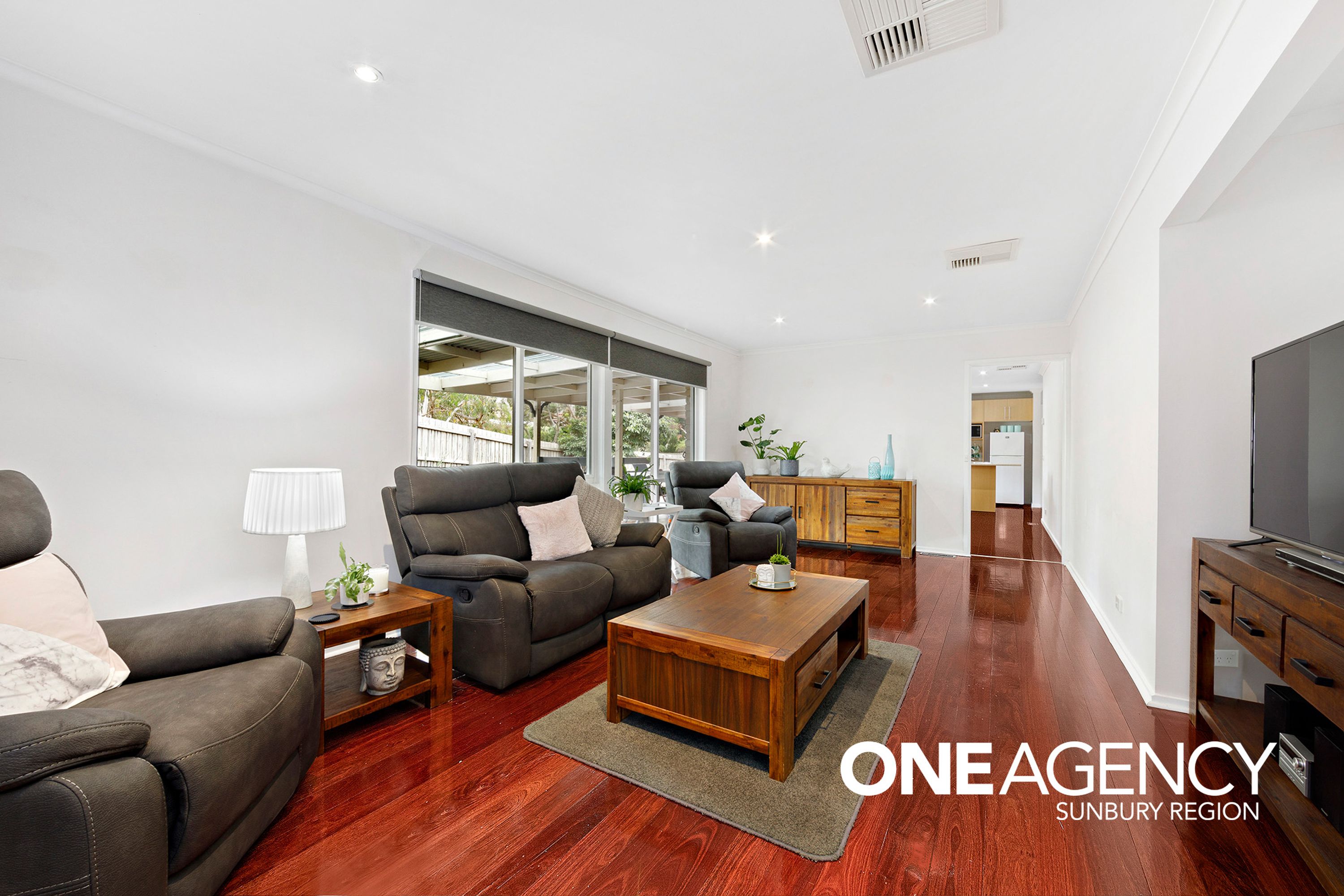 16 Talbot Place, Sunbury, VIC 3429, Sunbury - Thumbnail 7