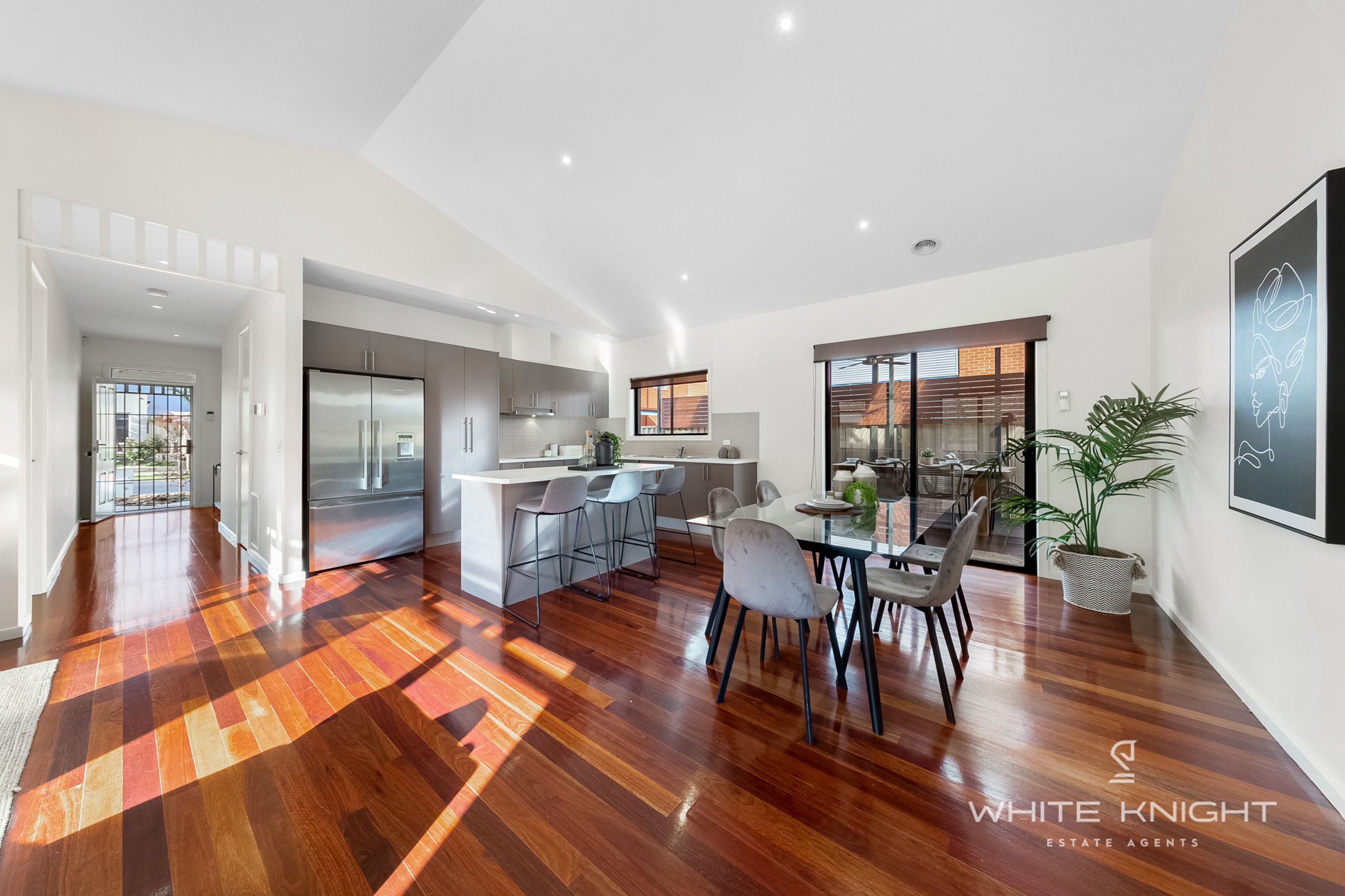 13 Studley Park Way, Caroline Springs VIC 3023, Caroline Springs - Thumbnail 4