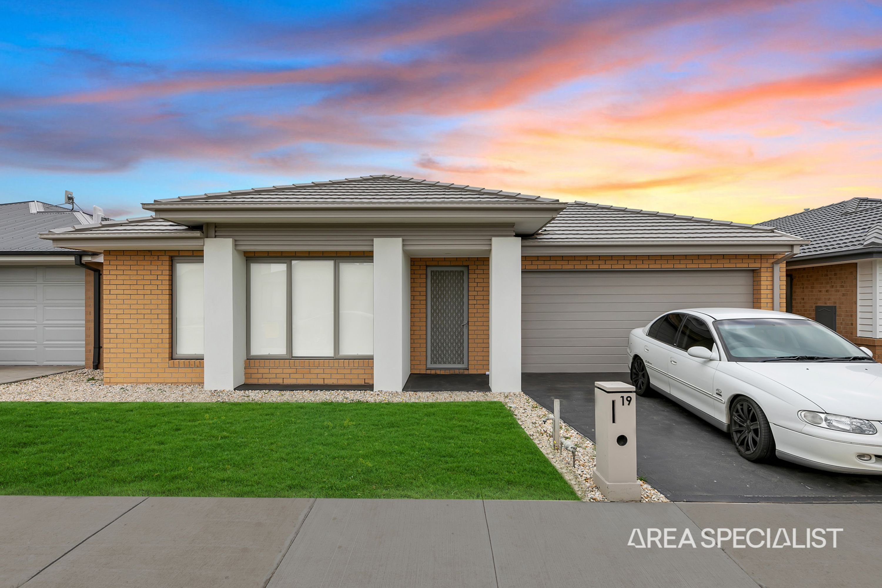 19 Sunlight Circuit, Lara, VIC 3212, Lara - Thumbnail 2