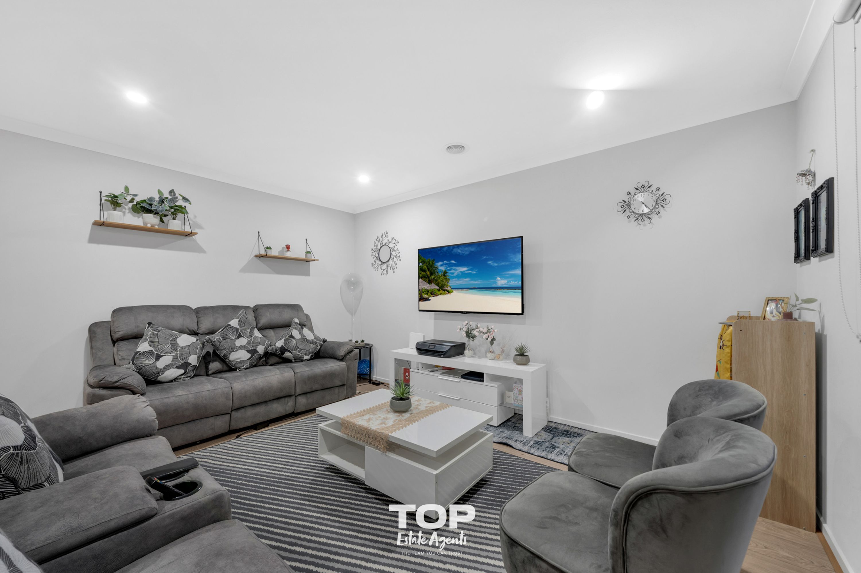 21 Hallyburton Drive, Clyde North - Thumbnail 4