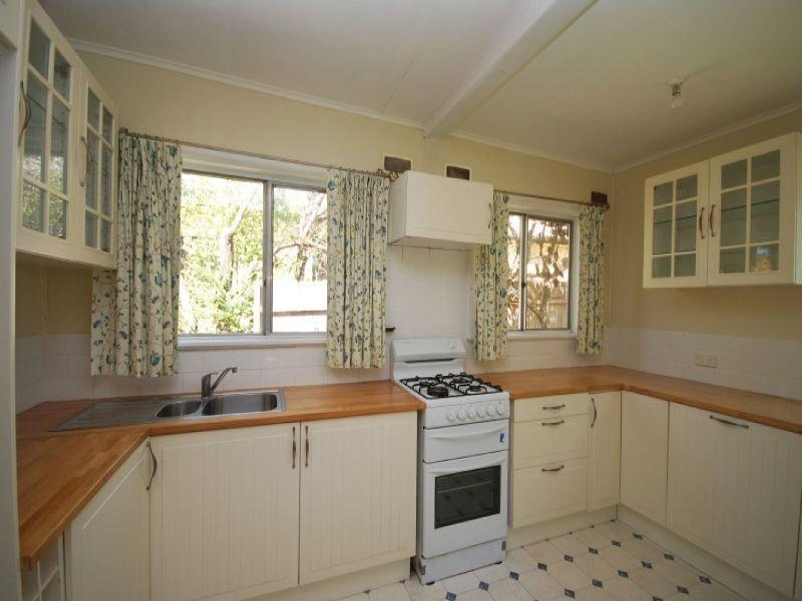 5 Mitchell St, Wentworth Falls - Thumbnail 6
