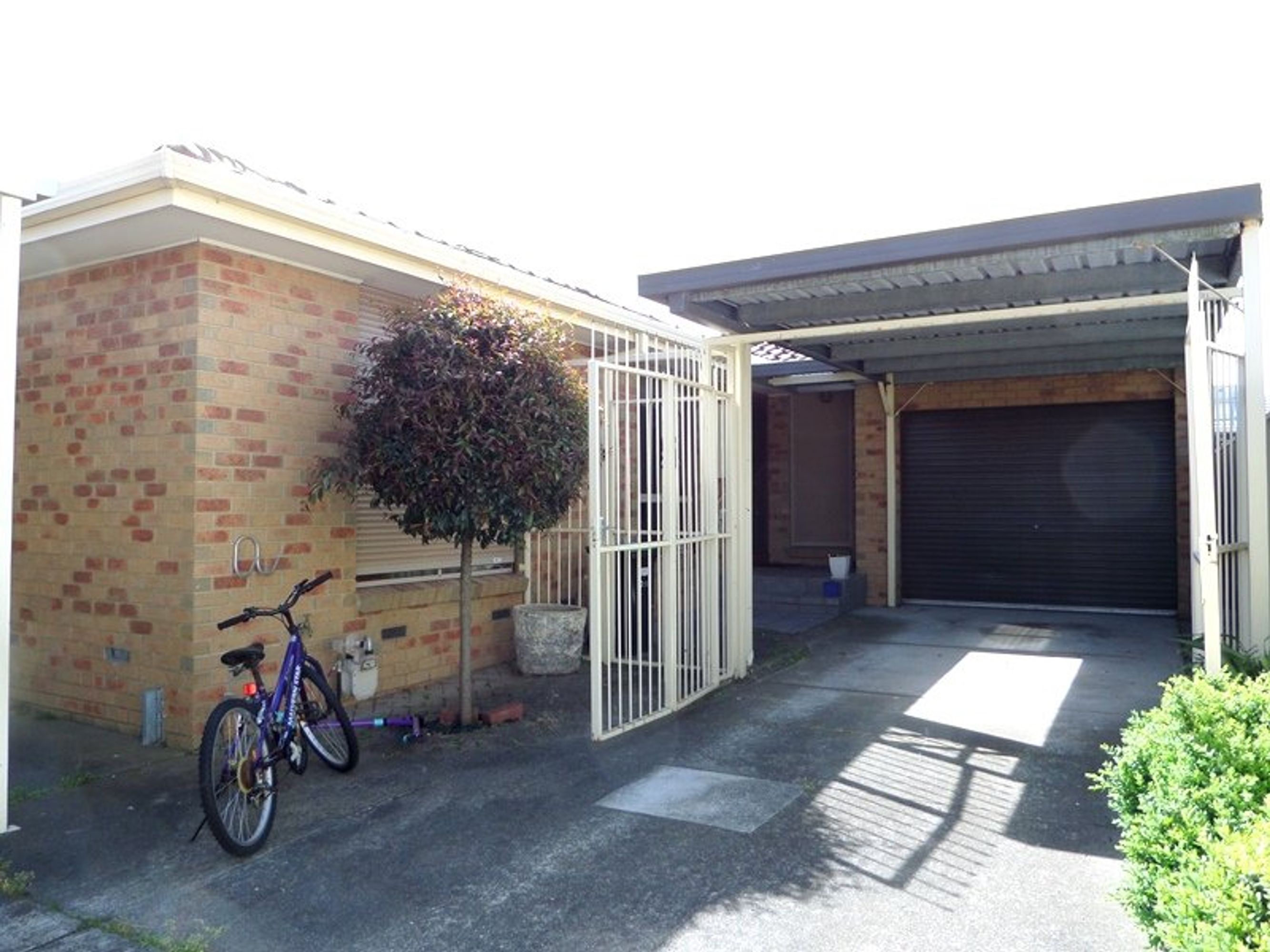 2/5 Alma Court
