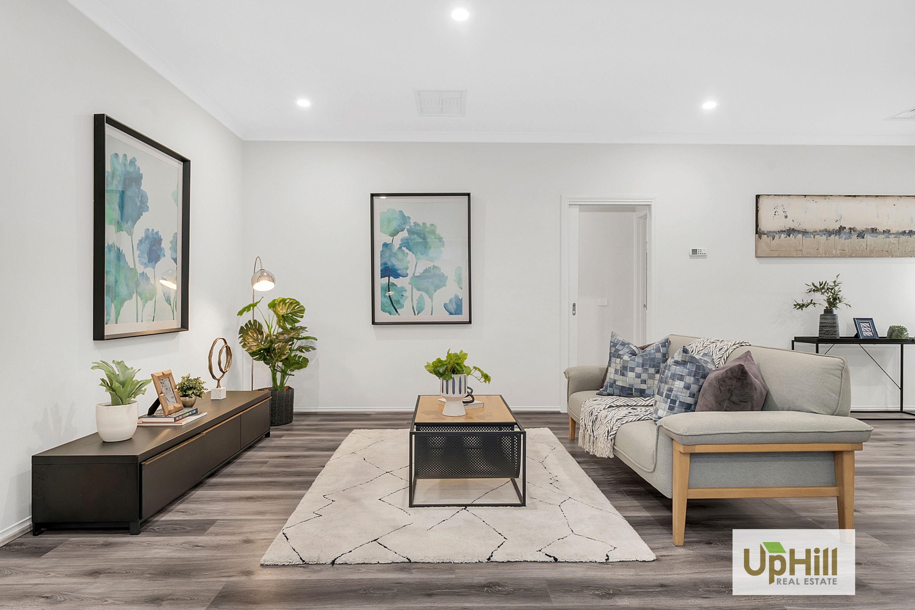 11 Diversity Rd, Clyde North - Thumbnail 4
