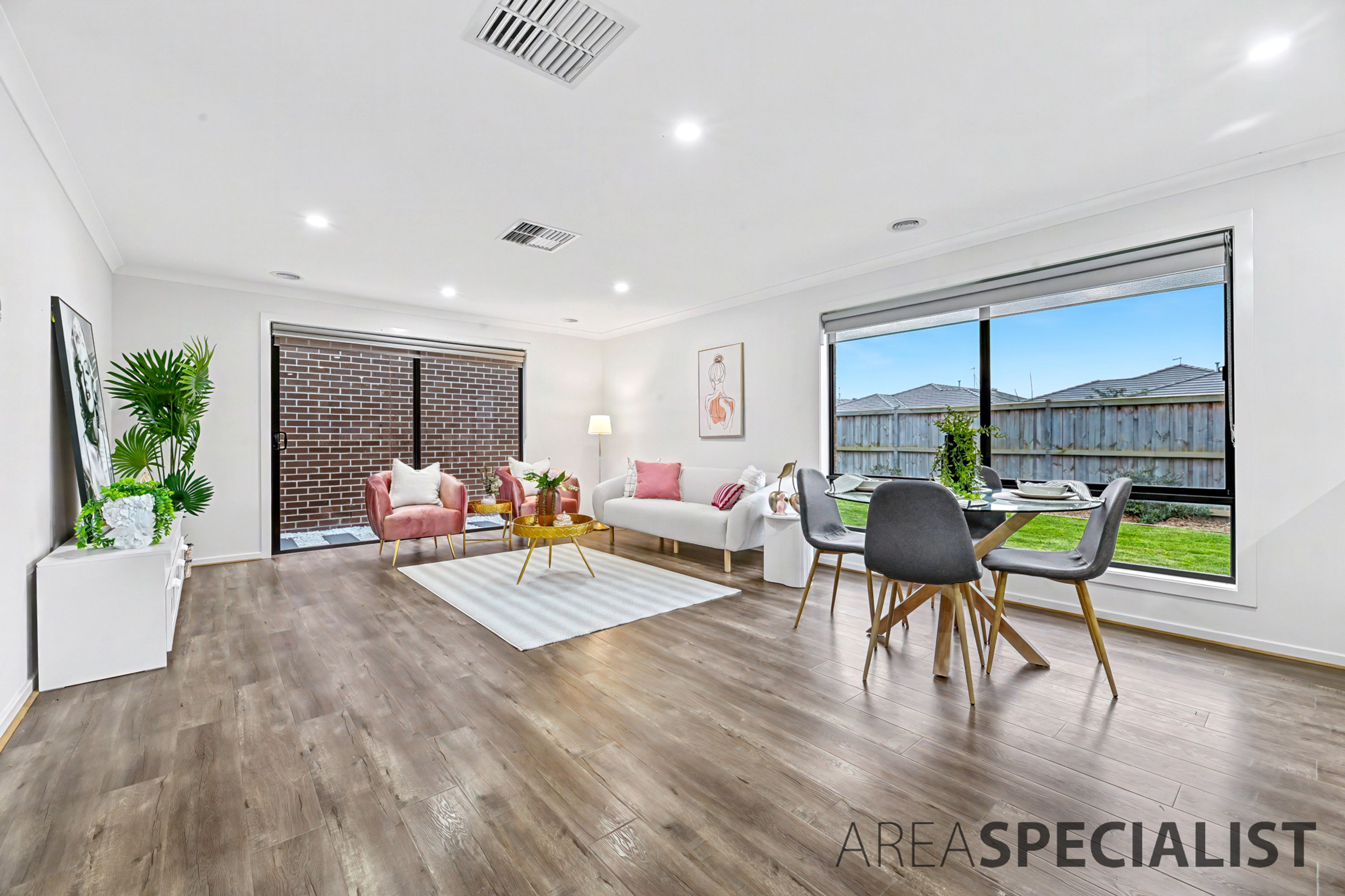 56 Spectrum Crescent, Clyde North, Clyde North - Thumbnail 4