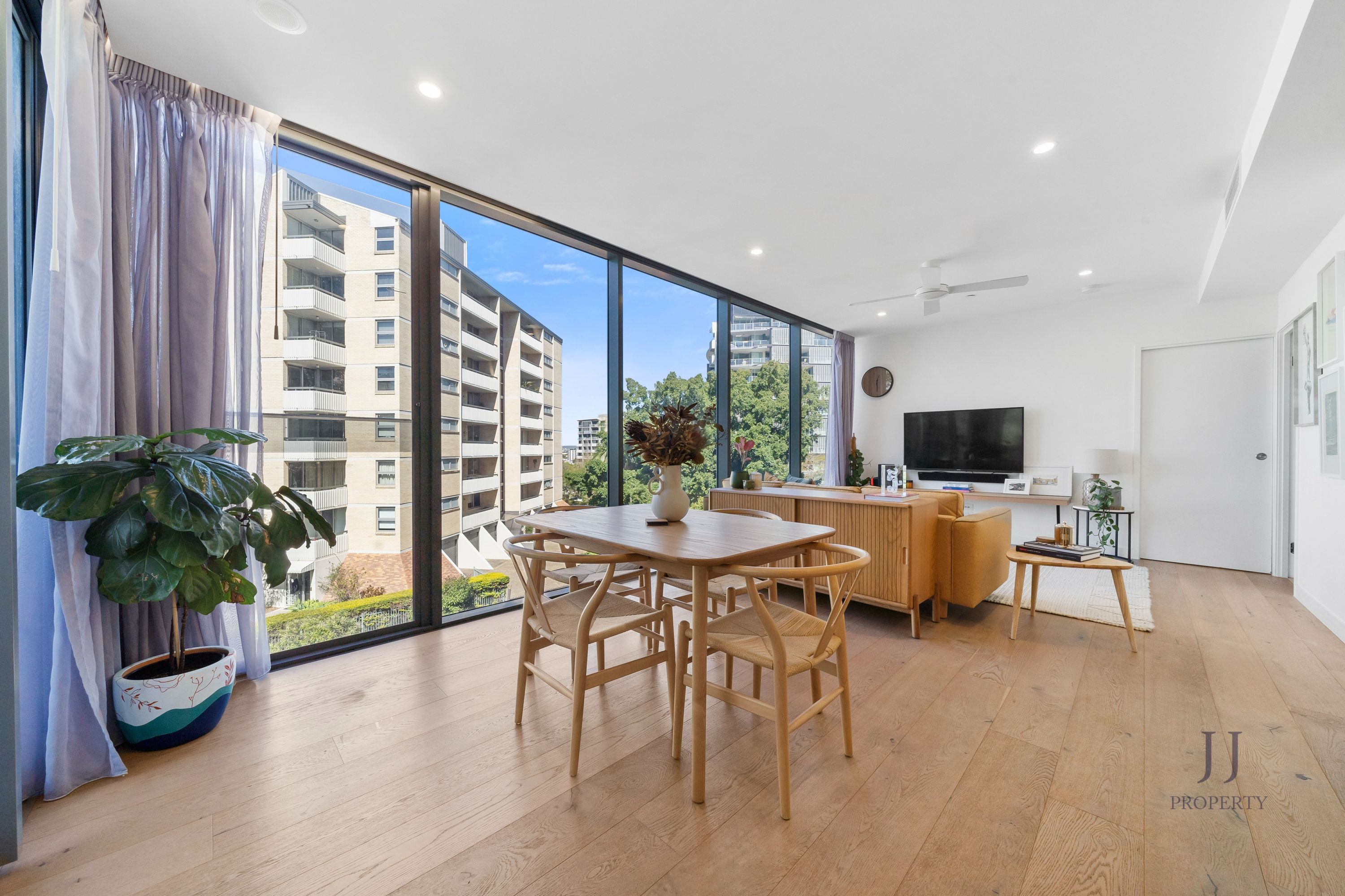 403/66 Lambert Street, Kangaroo Point - Thumbnail 4