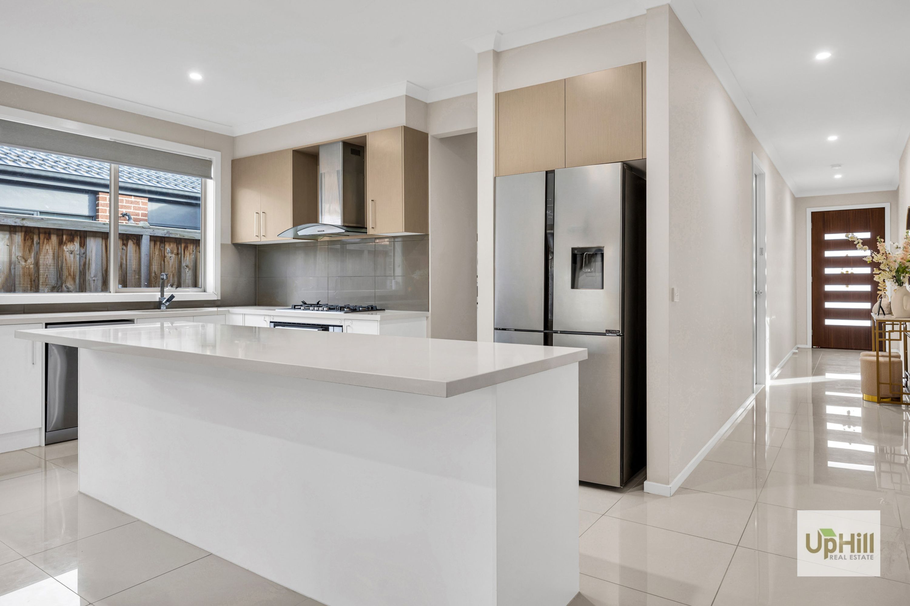 8 Corroborree street, Clyde North - Thumbnail 2