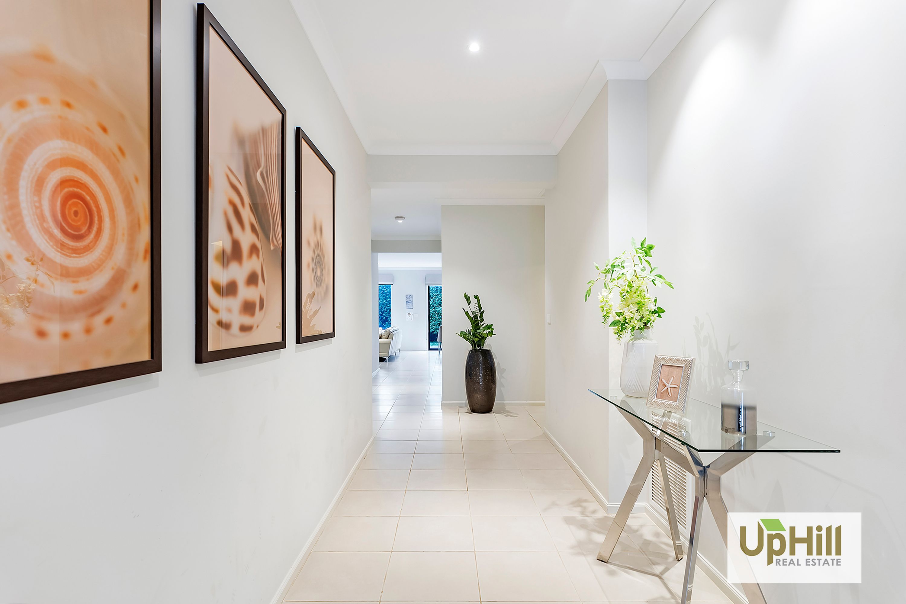 64 Kilmarnock Way, Clyde North - Thumbnail 2