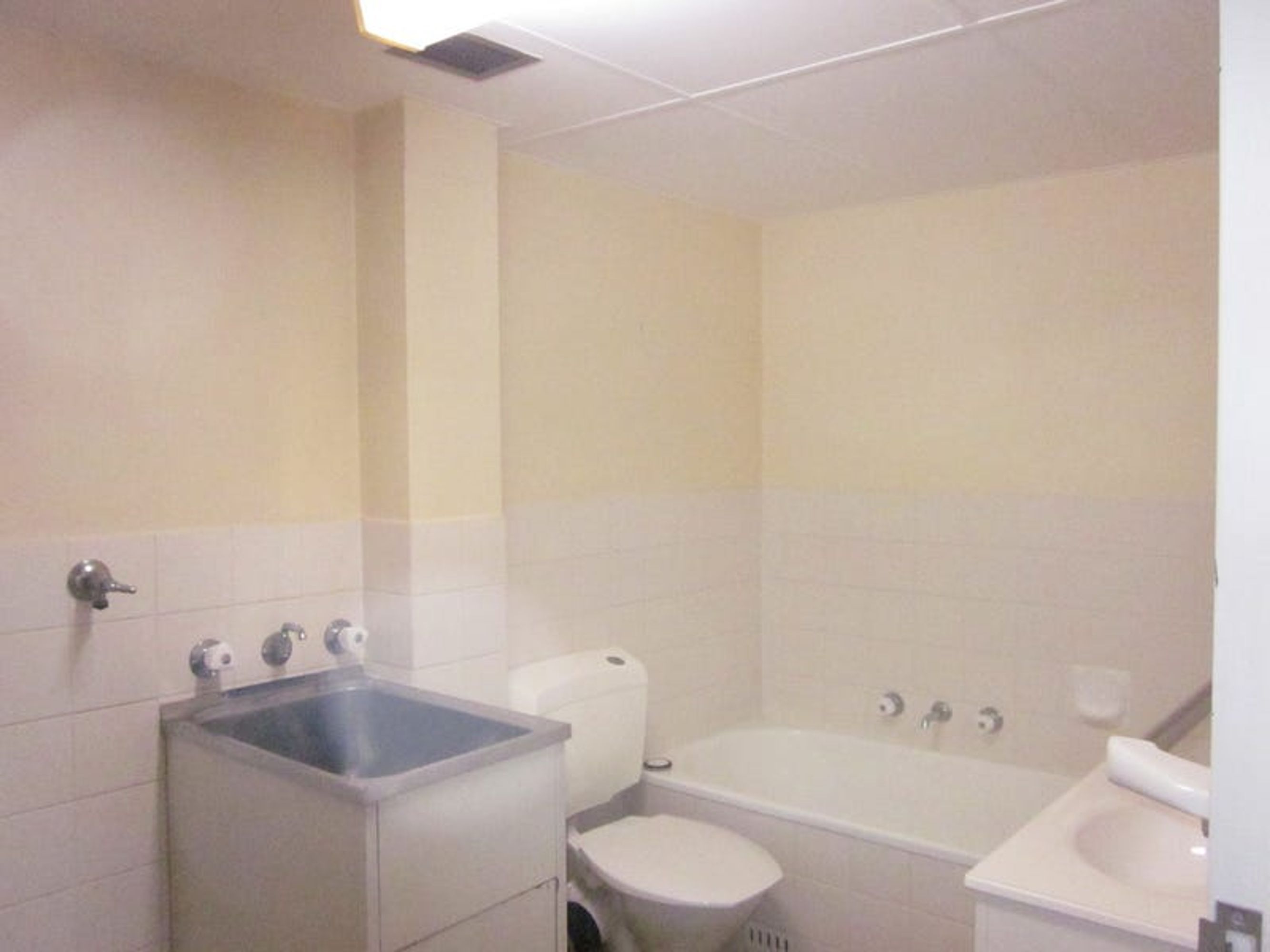 9/7-9 Cross Street, Kogarah, Kogarah - Thumbnail 3