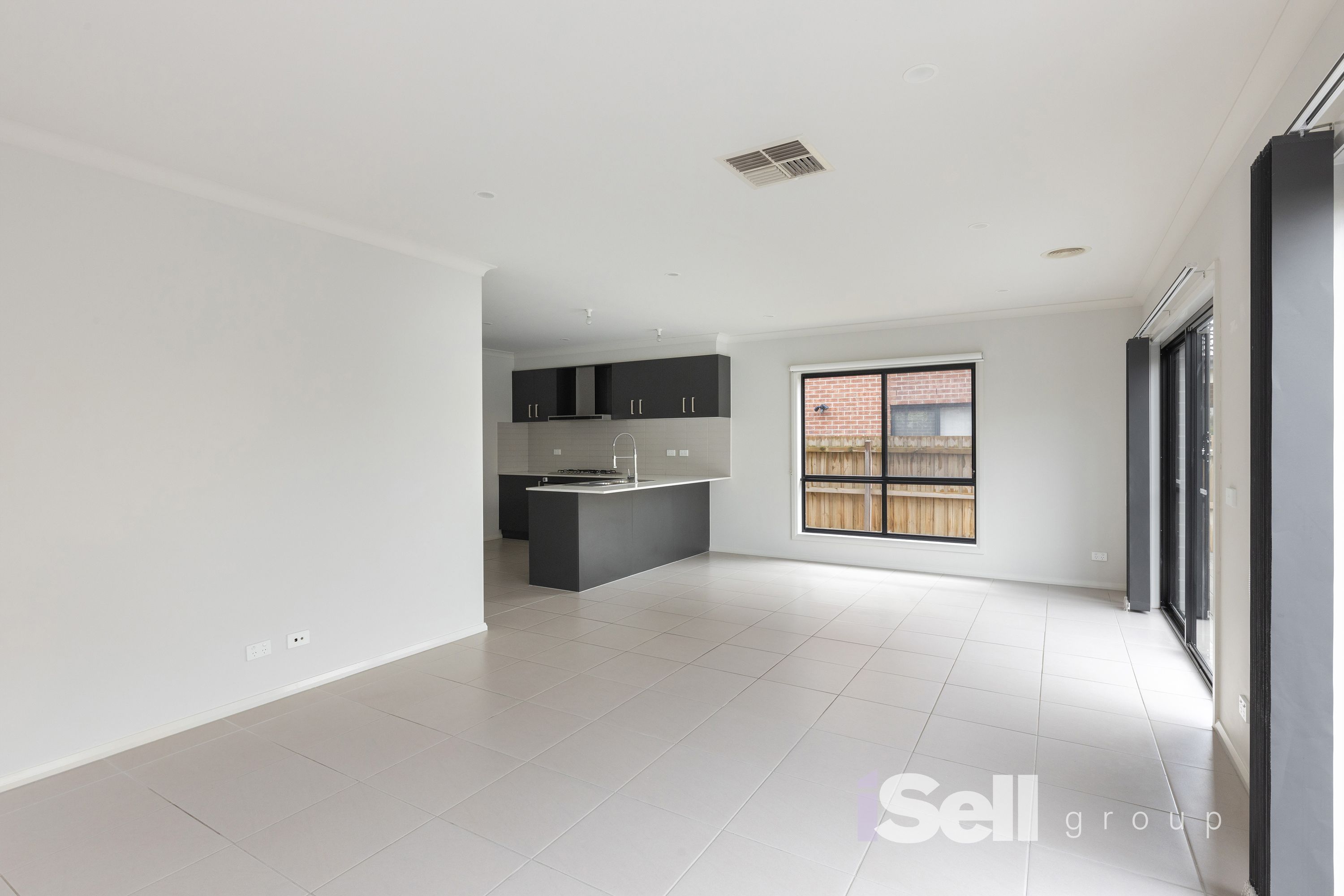 5 Yellowbox Drive, Keysborough - Thumbnail 3
