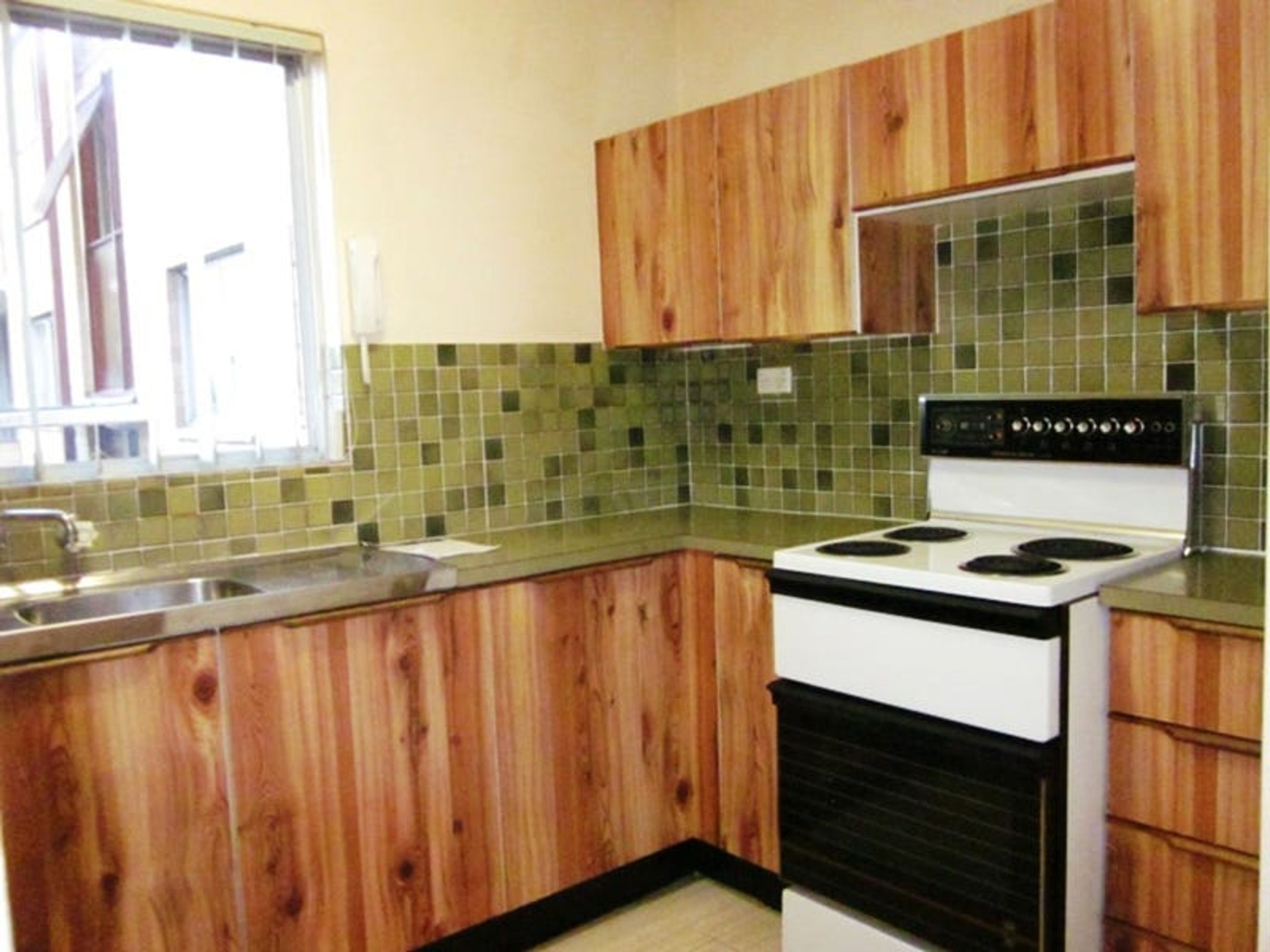 9/7-9 Cross Street, Kogarah, Kogarah - Thumbnail 2