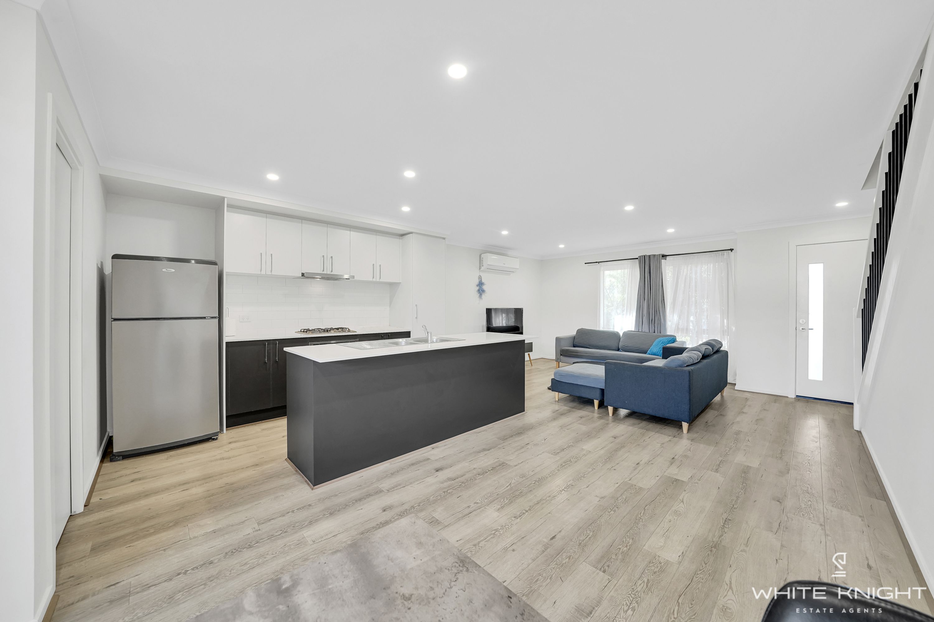 17 Alderley Crescent, Deanside VIC 3336, Deanside - Thumbnail 3