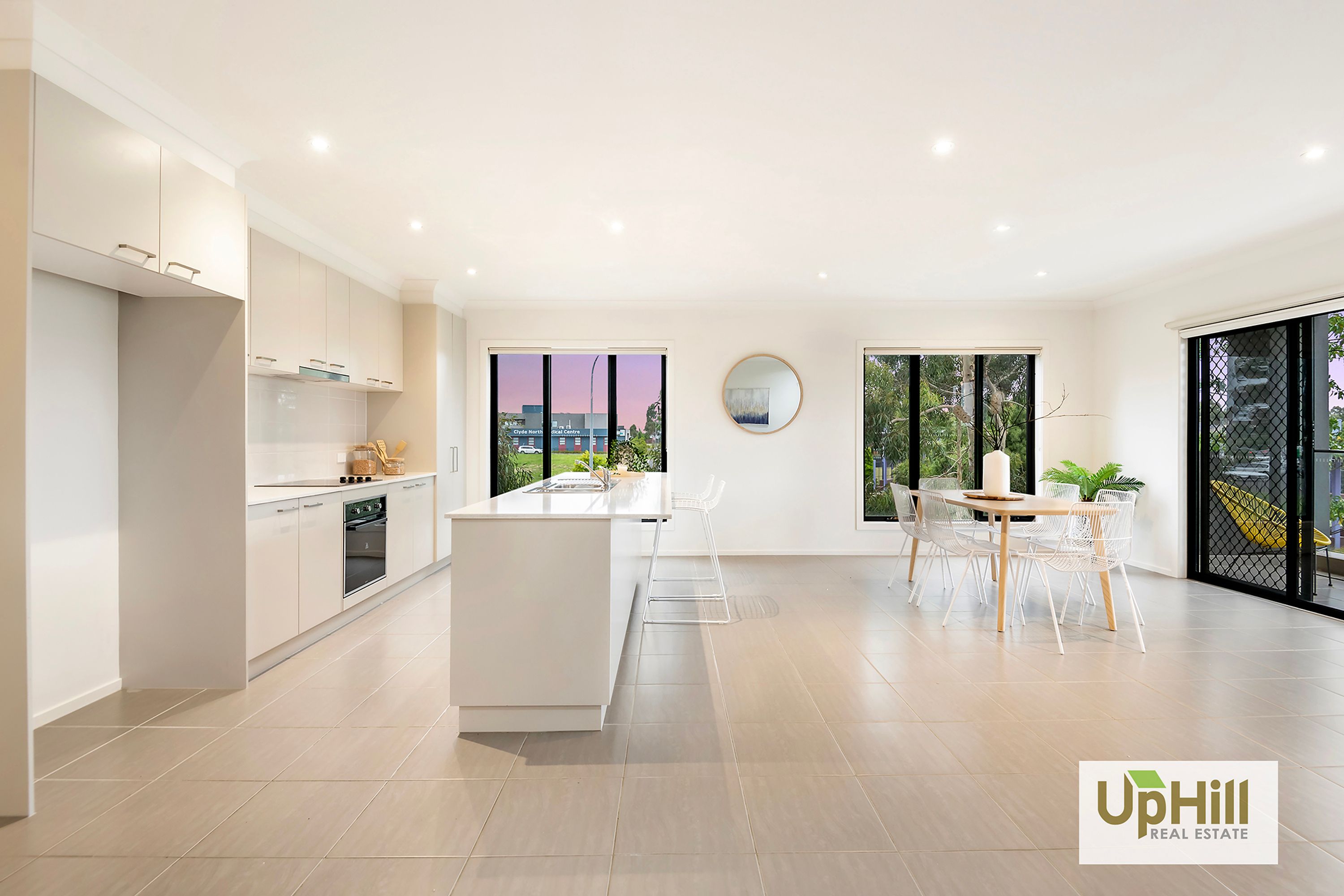 3 Doonhamer Place, Clyde North - Thumbnail 4