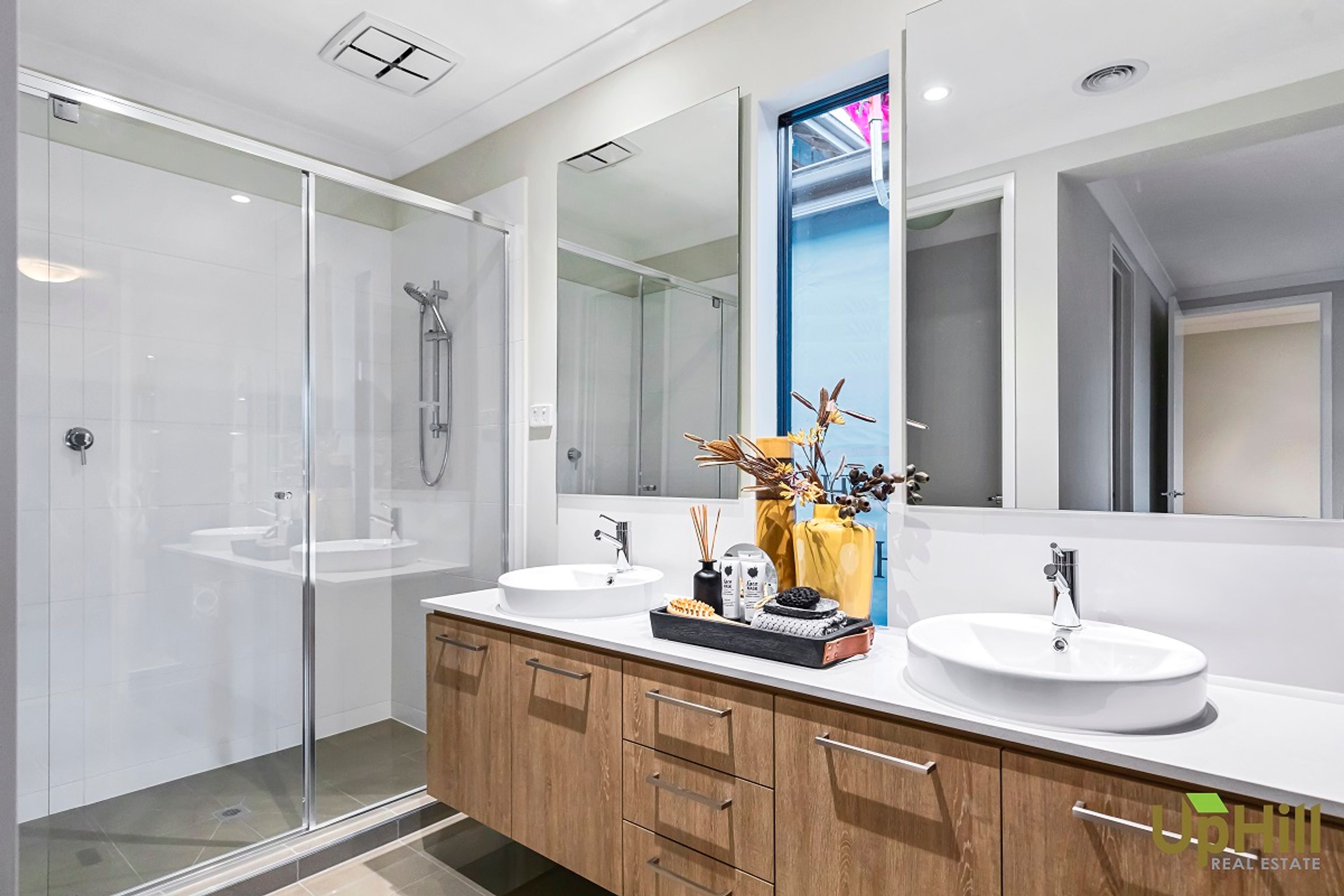 23 Aspire Avenue, Clyde North - Thumbnail 3