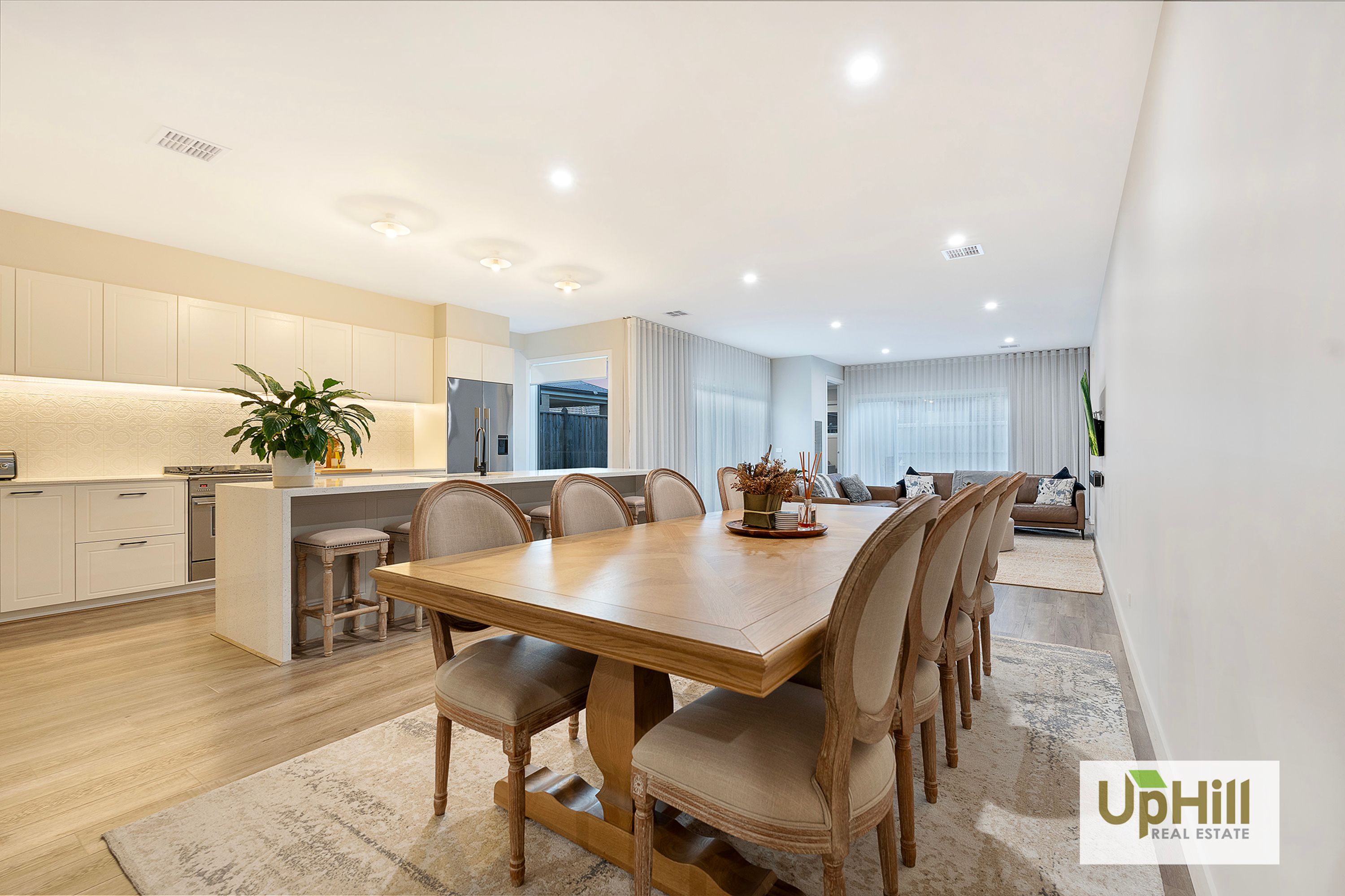 36 Vielo Circuit, Clyde North - Thumbnail 8