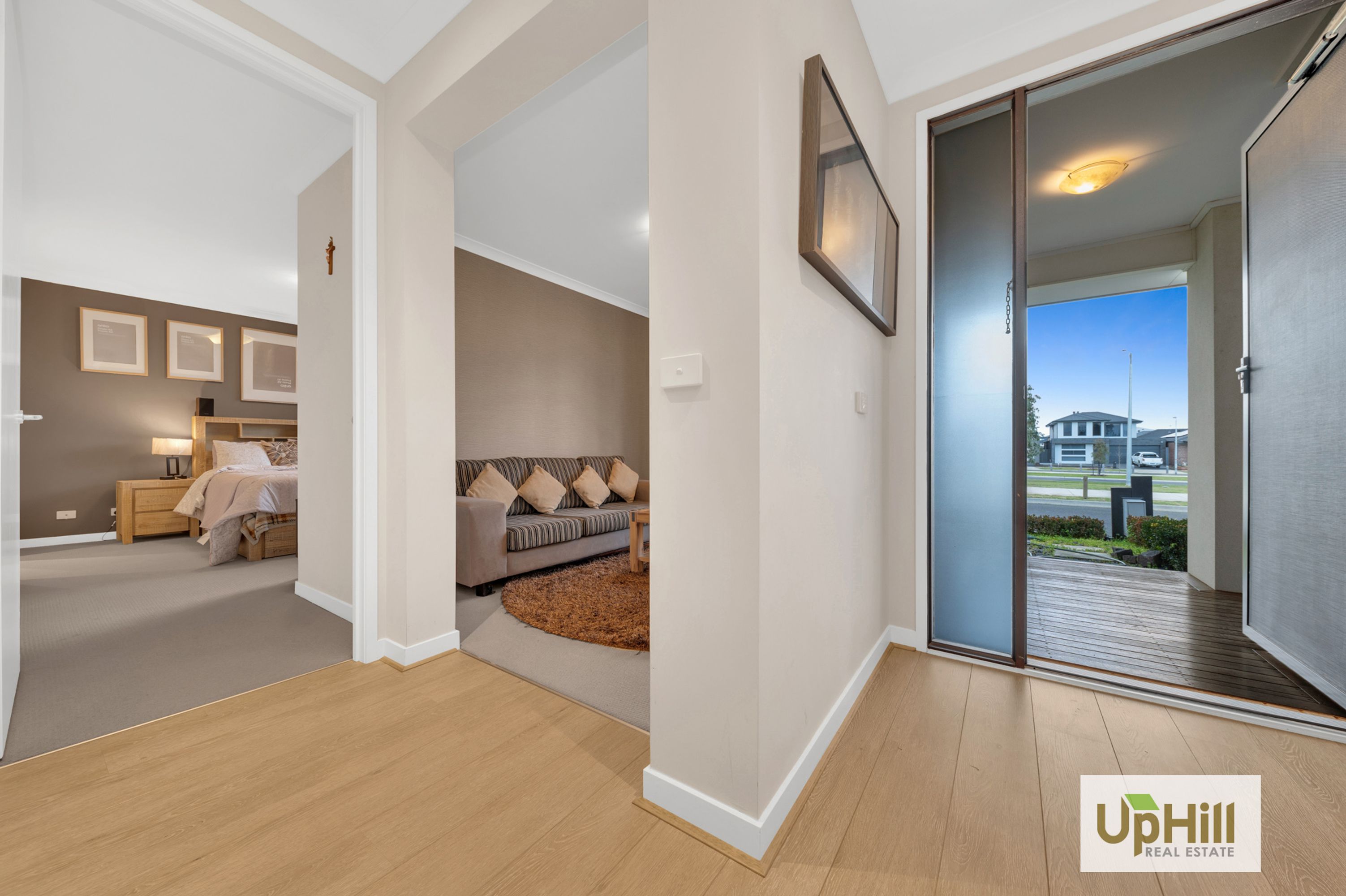 28 Bellhaven Circuit, Clyde North - Thumbnail 2
