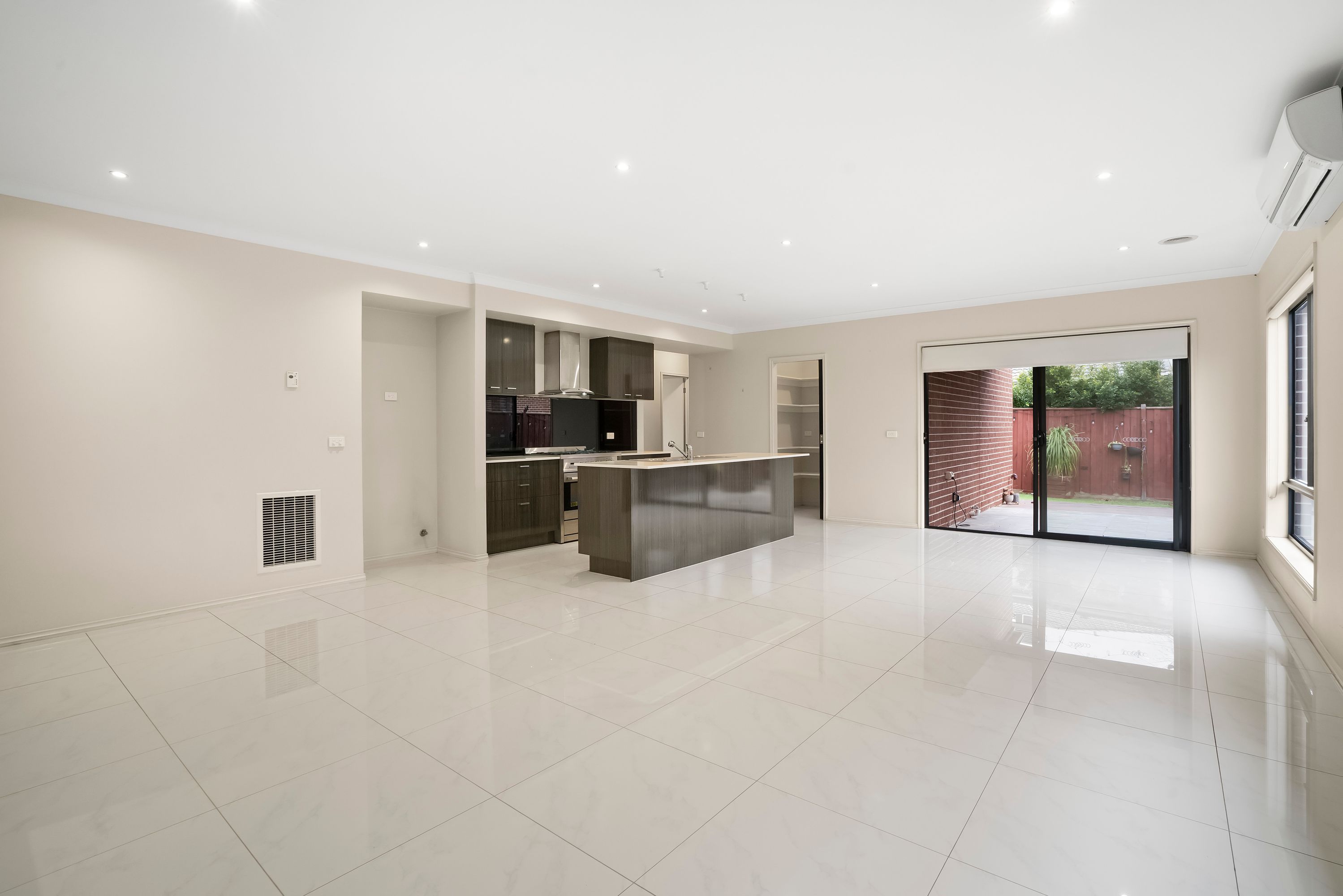 4 Leila Street, Werribee, VIC 3030, Werribee - Thumbnail 3