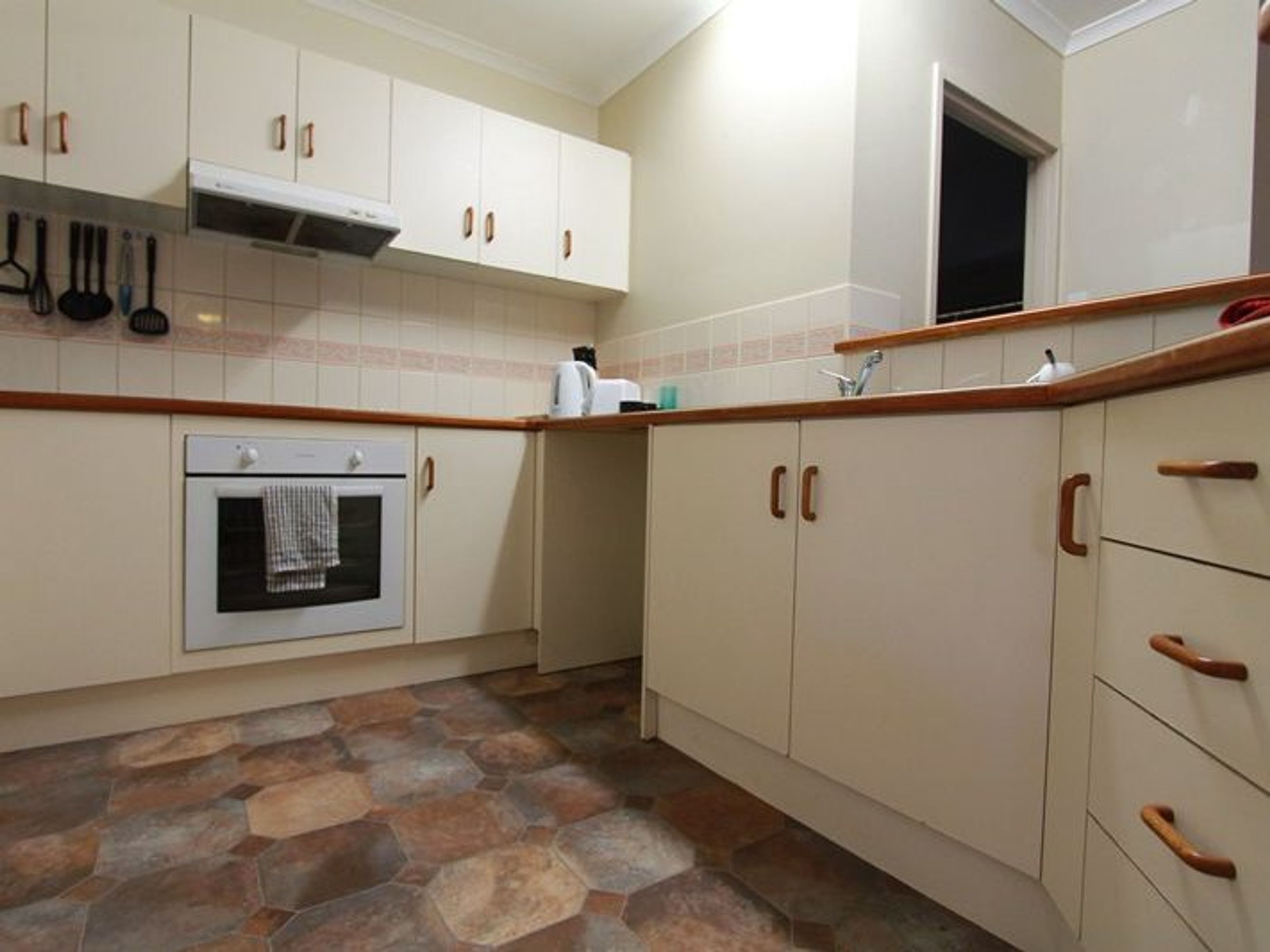 7/3-5 Osprey Drive, South Hedland, South Hedland - Thumbnail 2