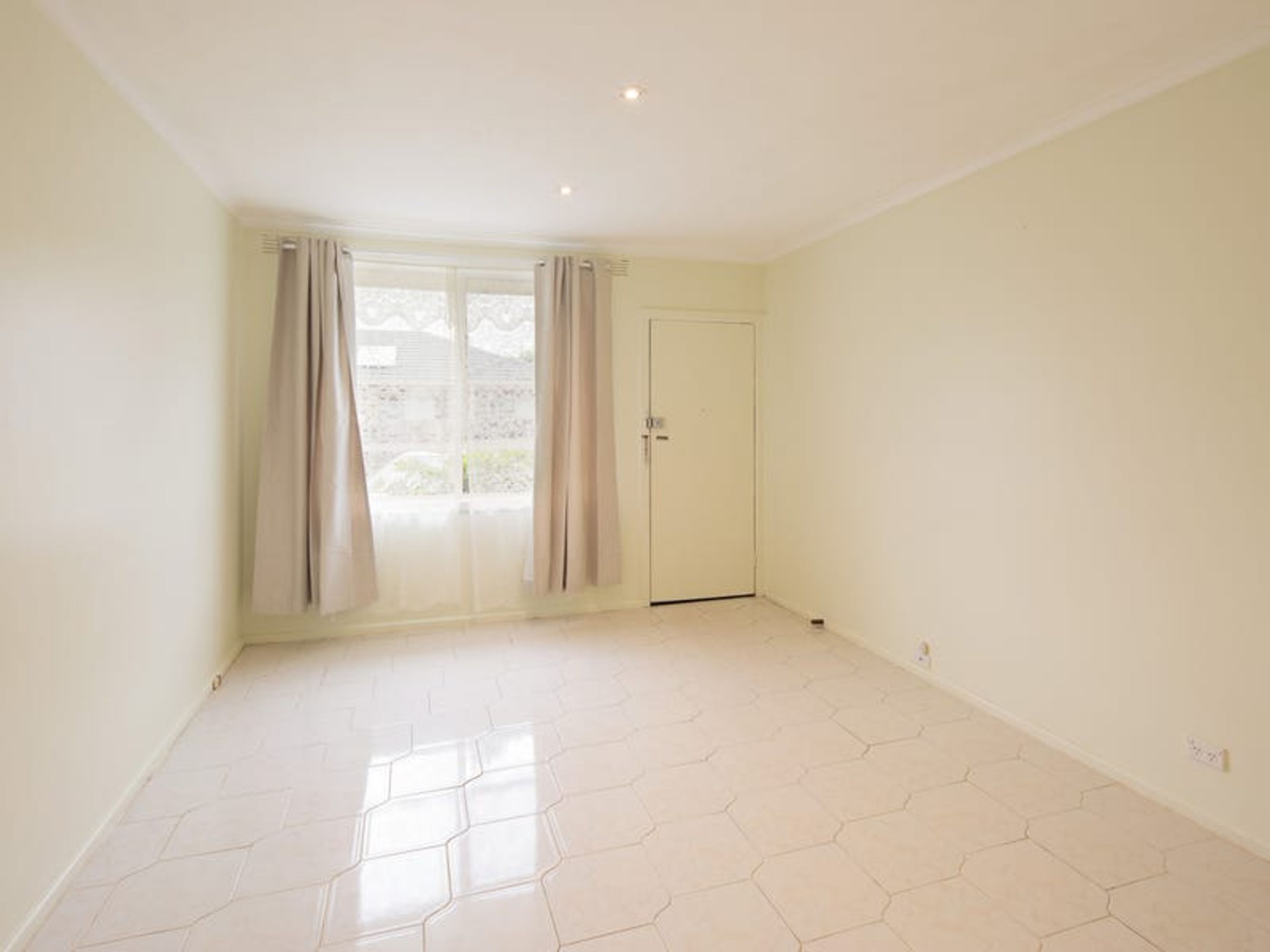4/73 Regent Avenue, Springvale - Thumbnail 2