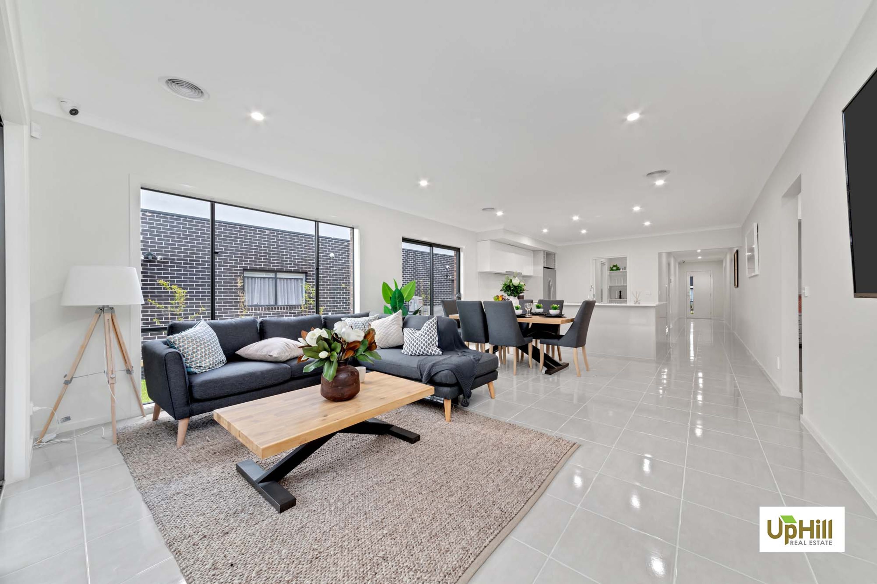 45 NOAH ROAD, Clyde North - Thumbnail 2