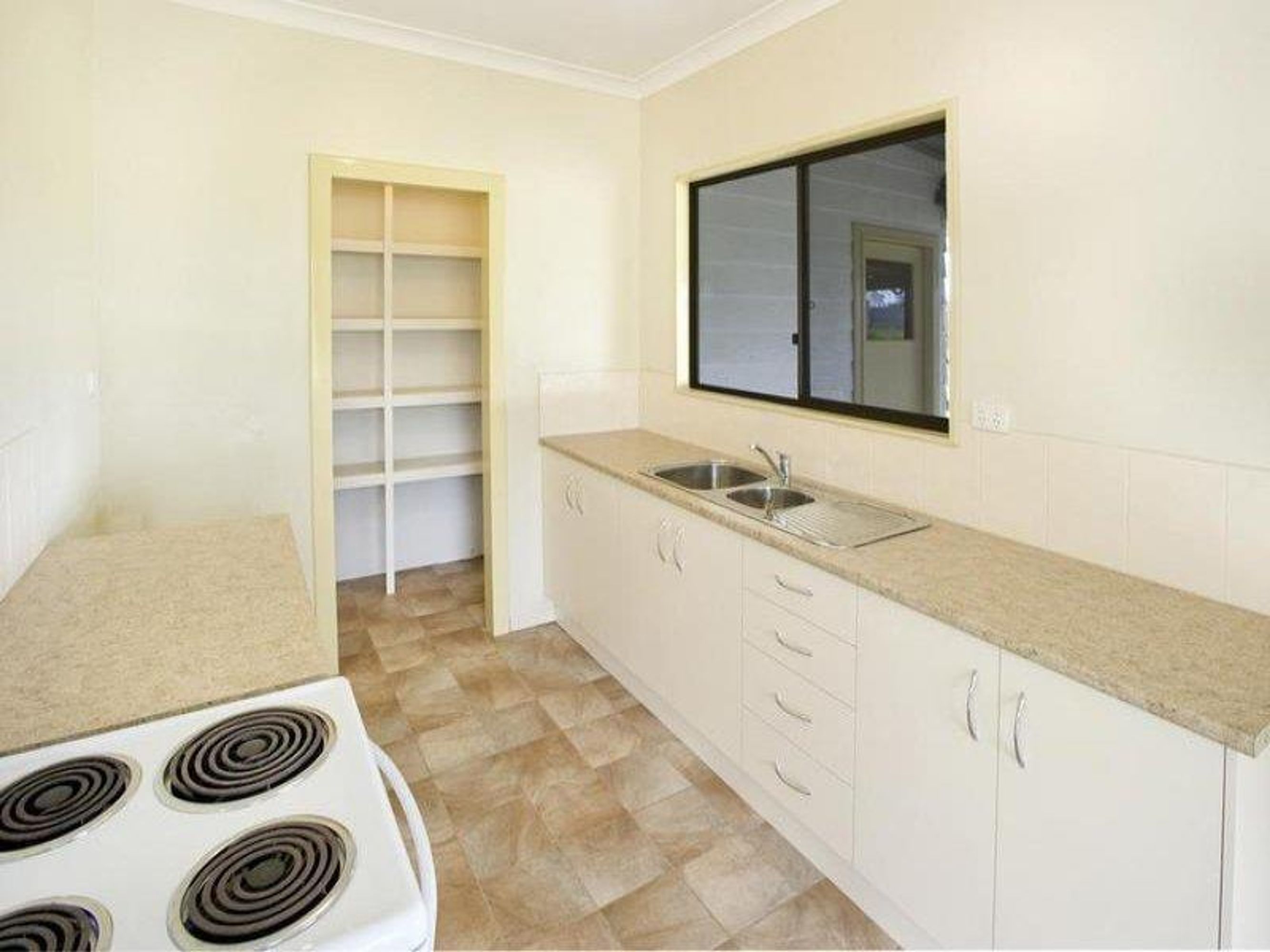 2092 Summerland Way, Warragai Creek - Thumbnail 7