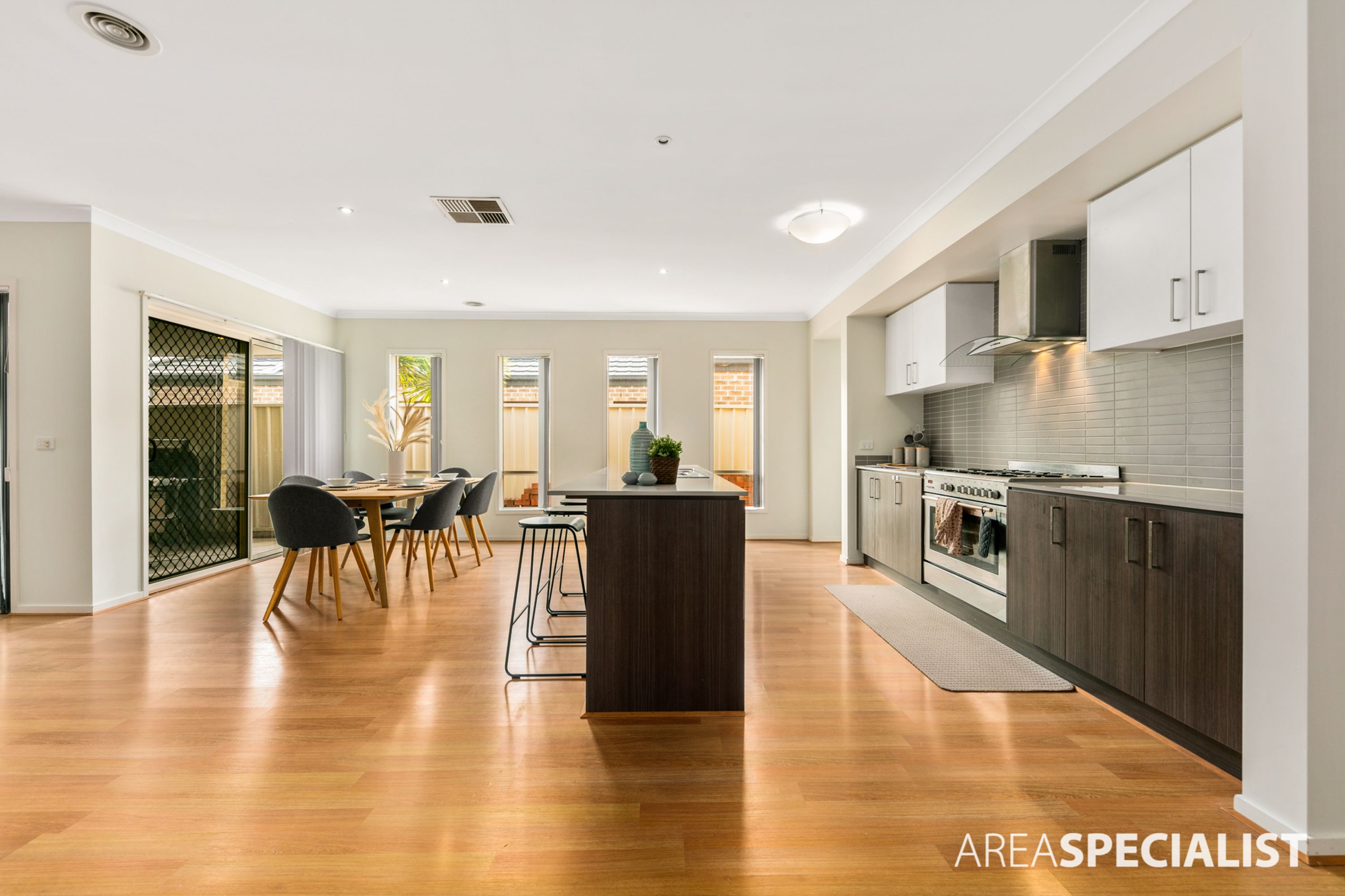 62 Lawson Way, Caroline Springs VIC 3023, Caroline Springs - Thumbnail 8