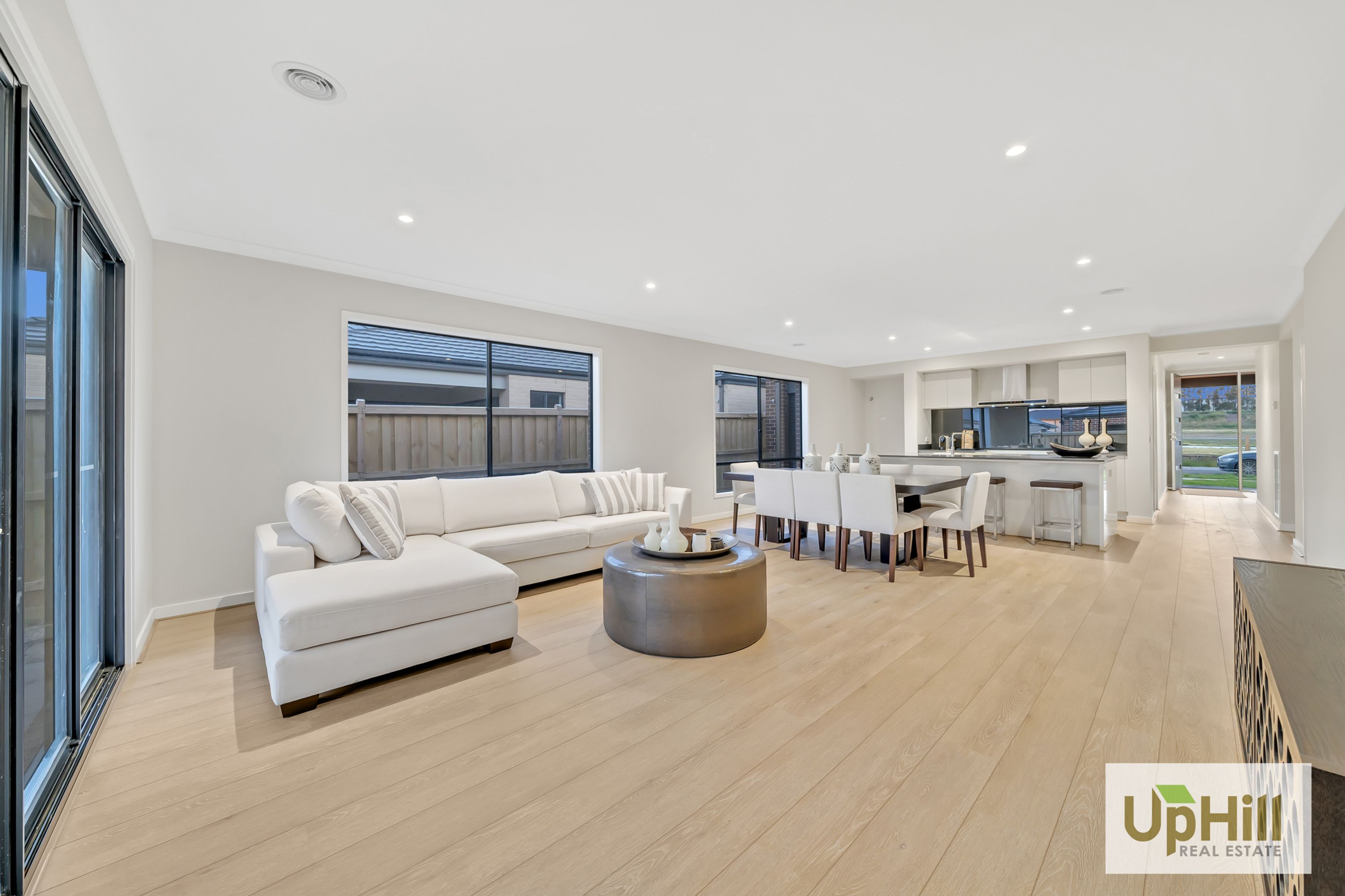 31 PABLO DRIVE, Clyde North - Thumbnail 6