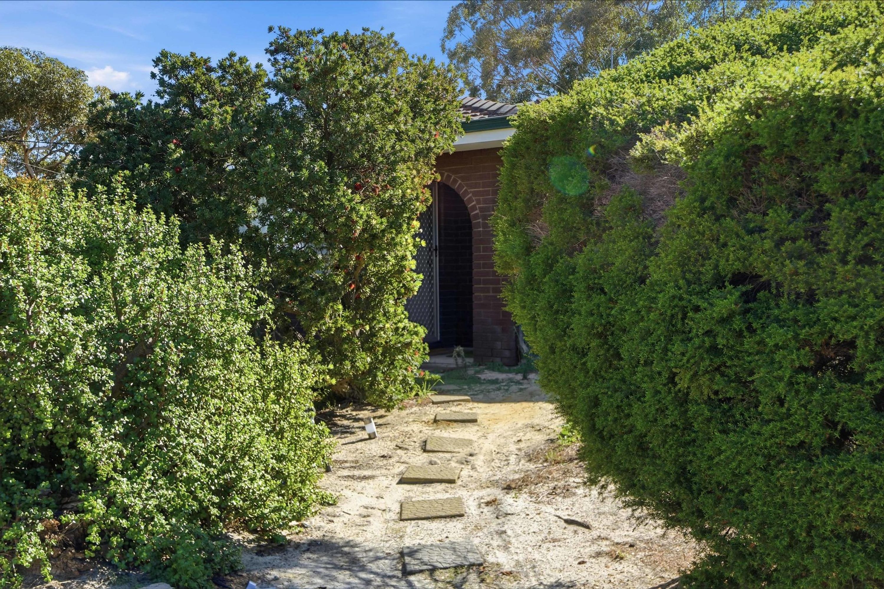 34 Redtingle Road, Camillo, Camillo - Thumbnail 2