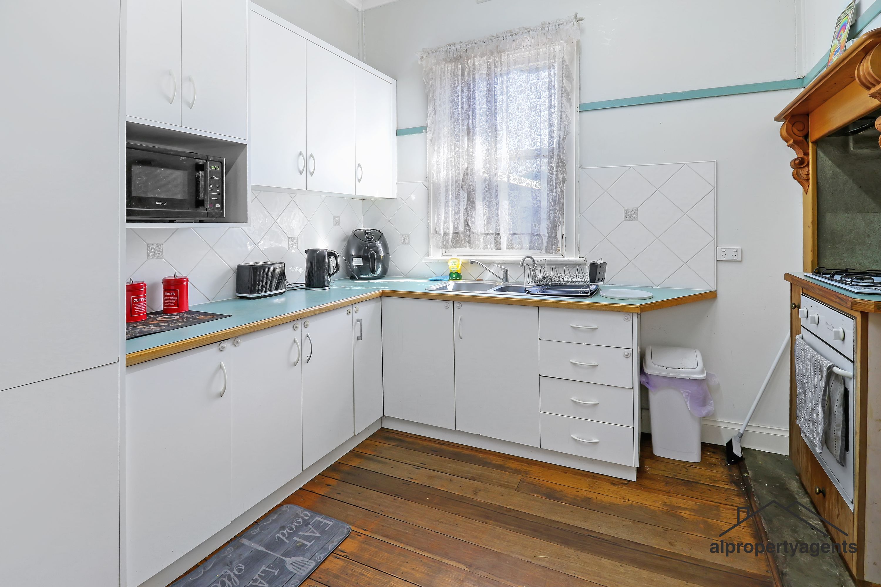 10 Gardenia Street, Horsham VIC 3400, Horsham - Thumbnail 5