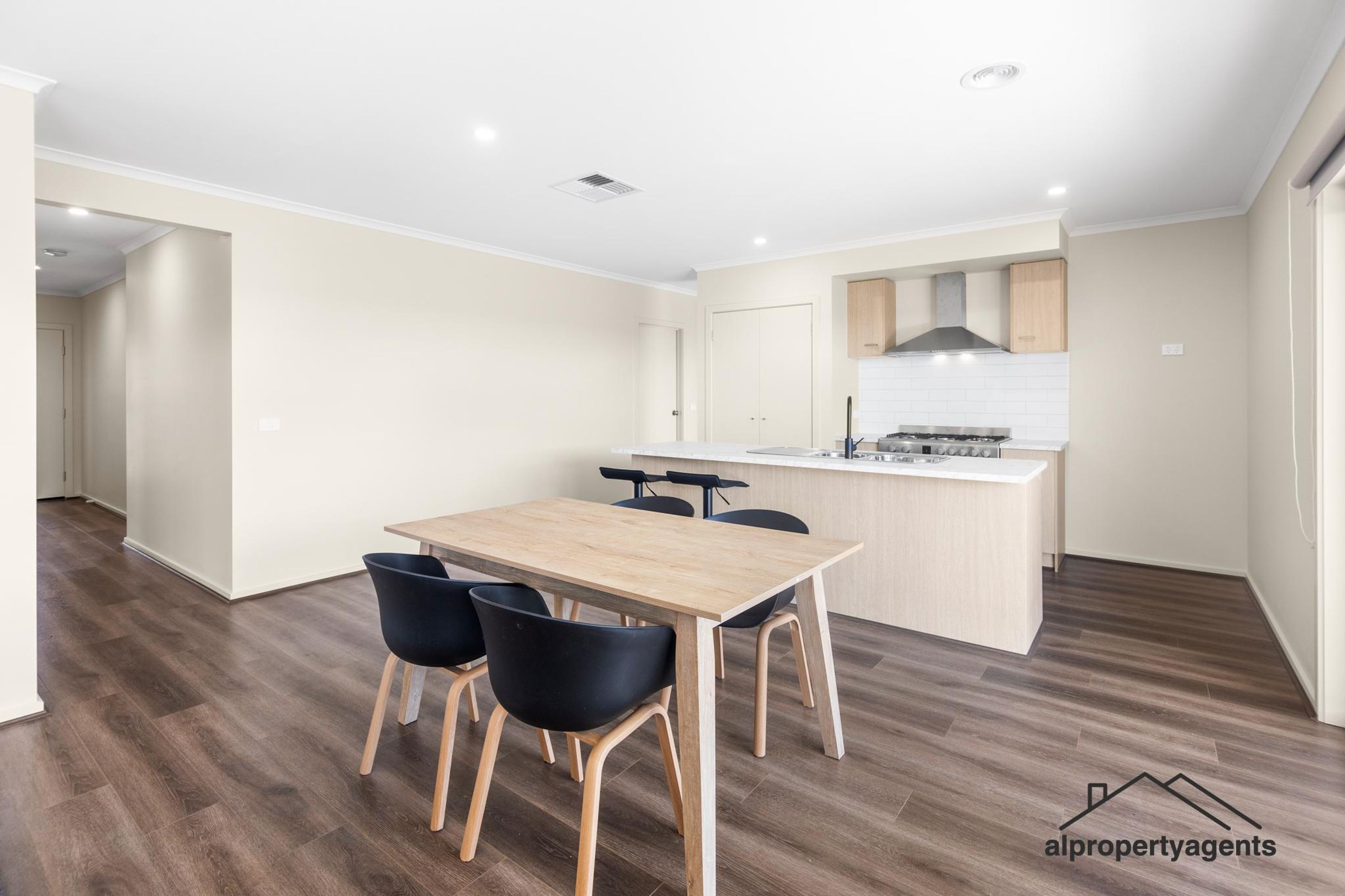 13 Treacey Street, Horsham VIC 3400, Horsham - Thumbnail 3