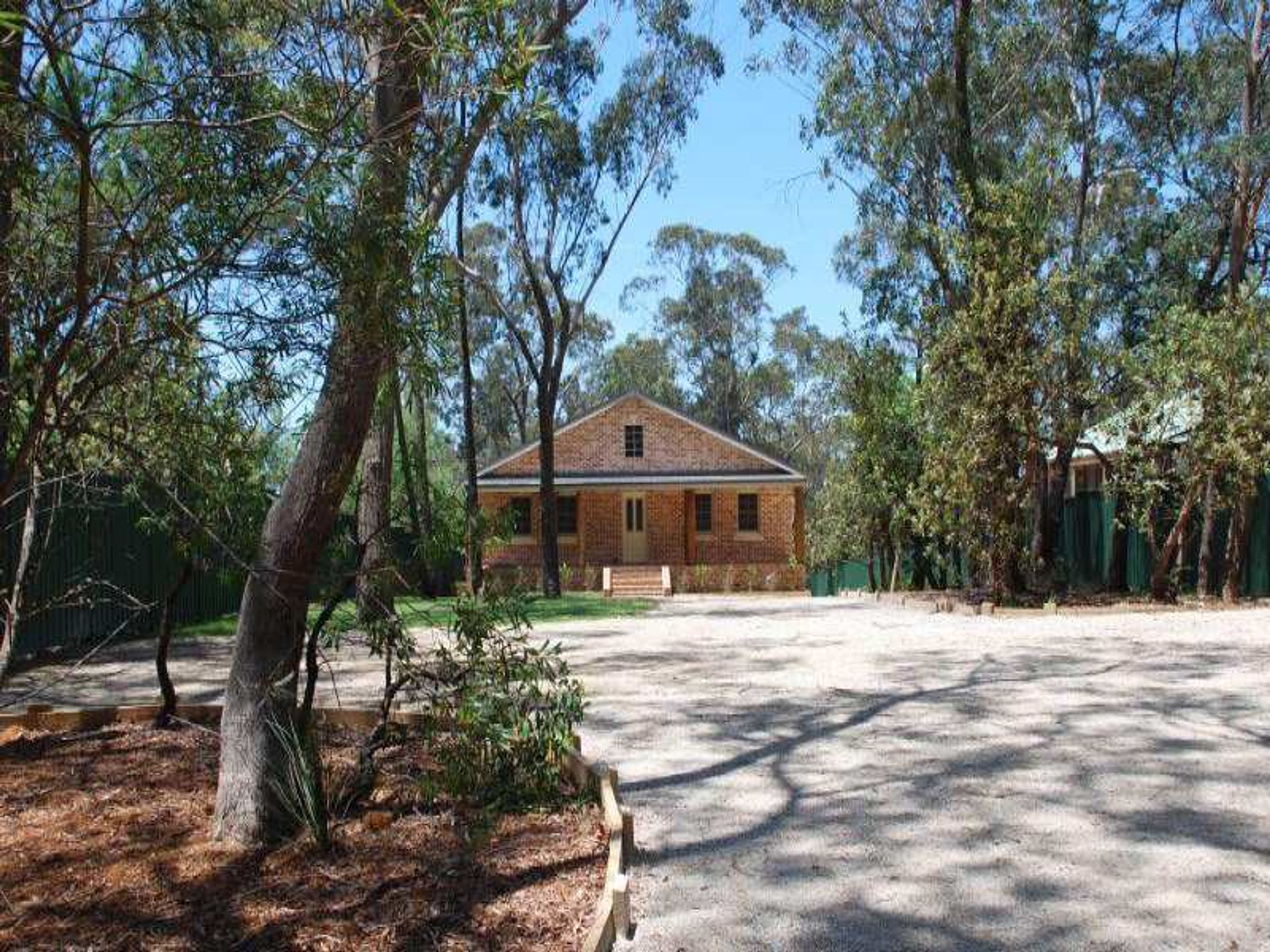 39 Hillview Ave, Katoomba - Thumbnail 3